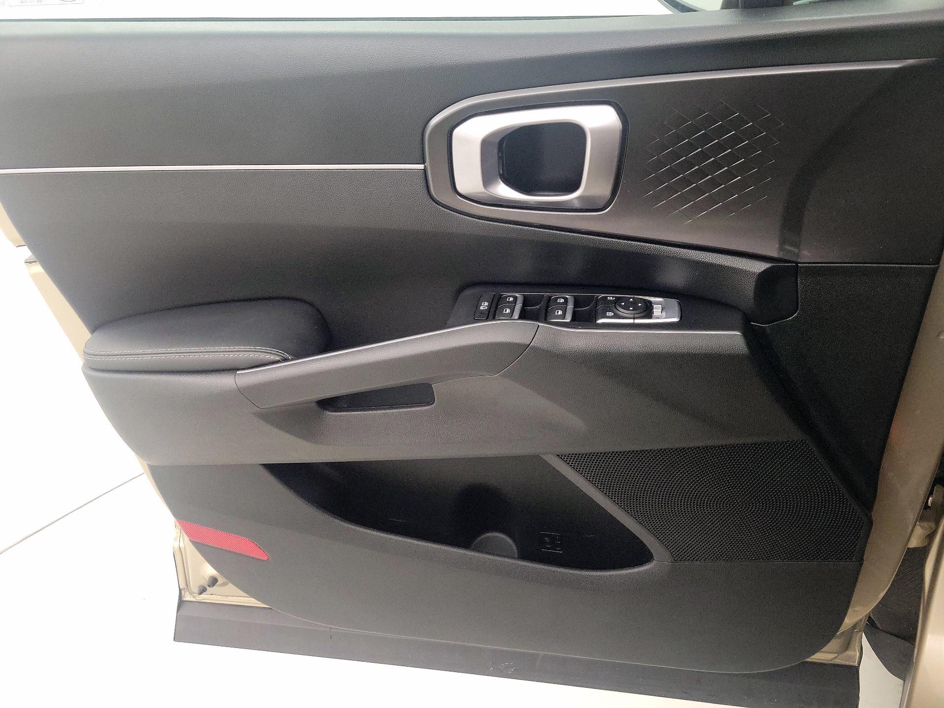 Thumbnail: 2021 Kia Sorento - 12