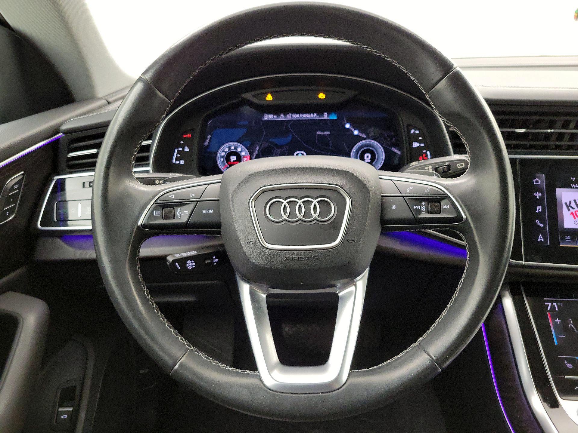 Thumbnail: 2021 Audi Q8 - 10