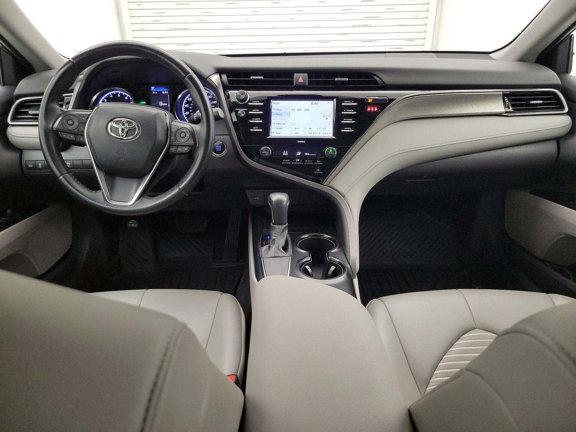 Thumbnail: 2020 Toyota Camry - 9