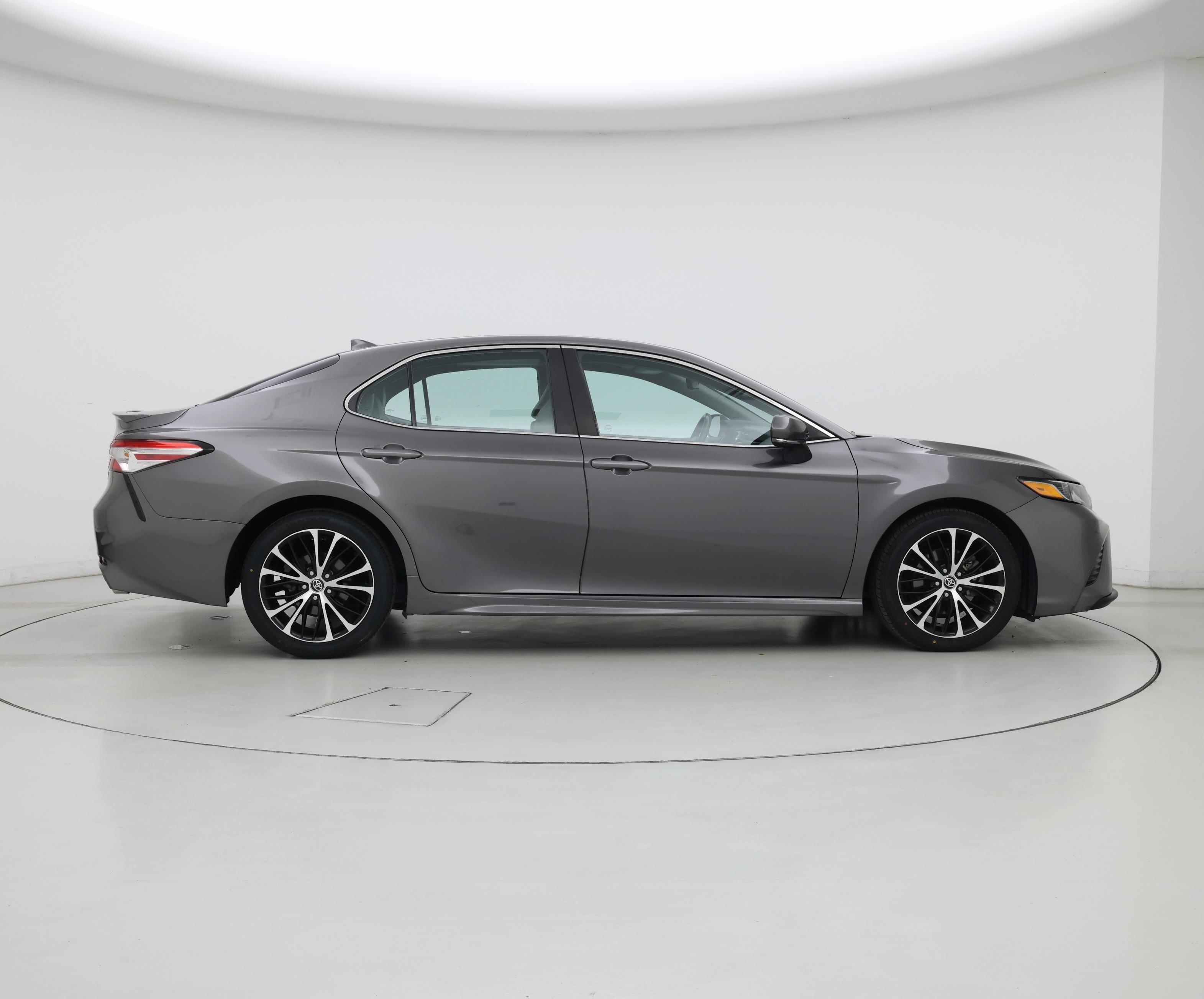 Thumbnail: 2020 Toyota Camry - 7