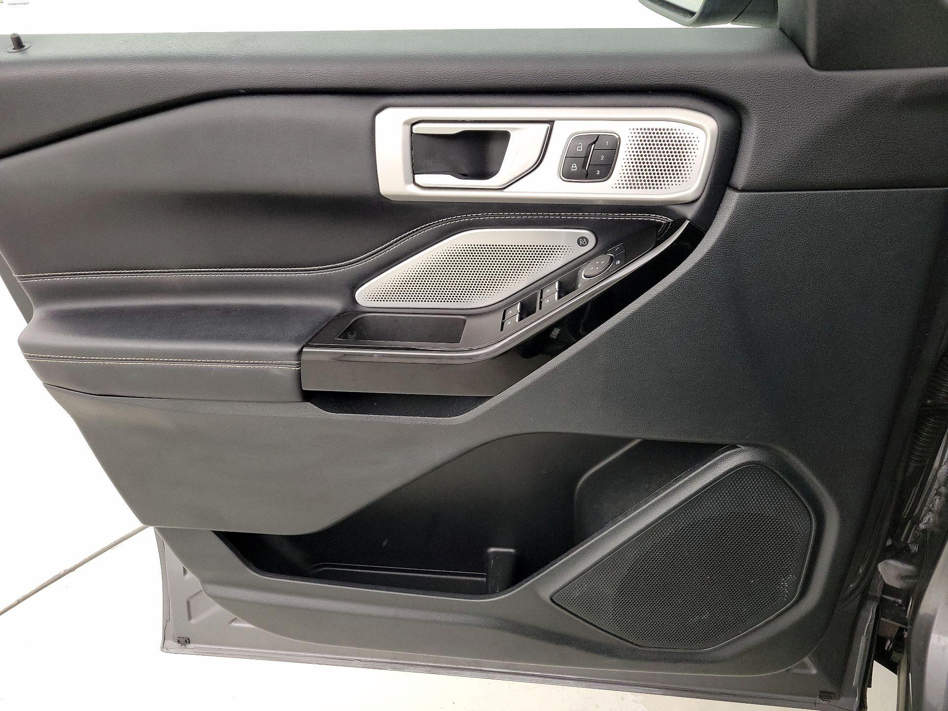 Thumbnail: 2021 Ford Explorer - 12