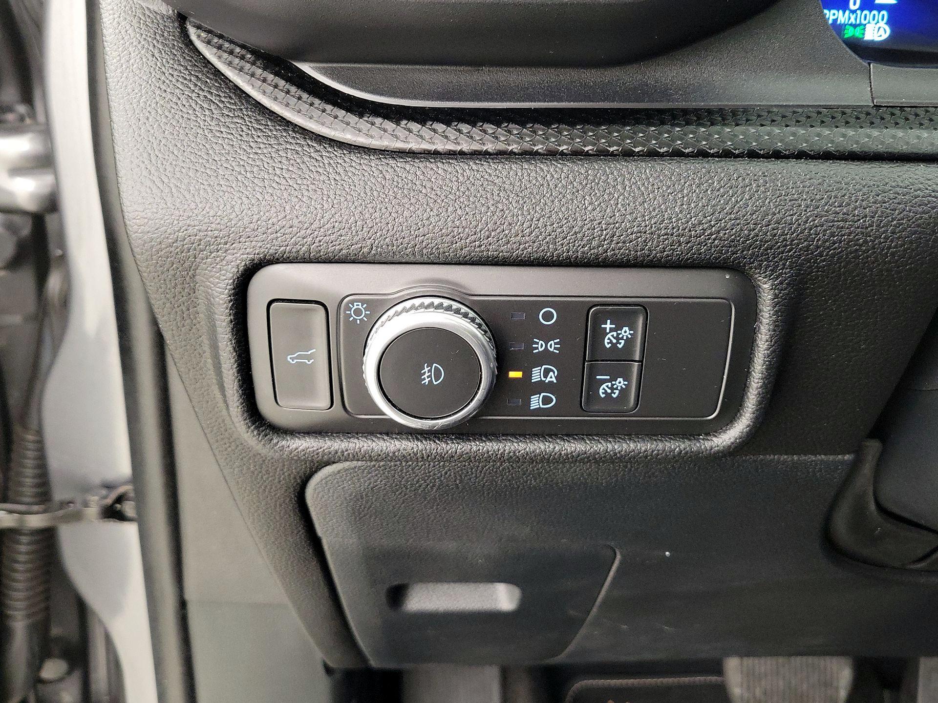 Thumbnail: 2021 Ford Explorer - 13