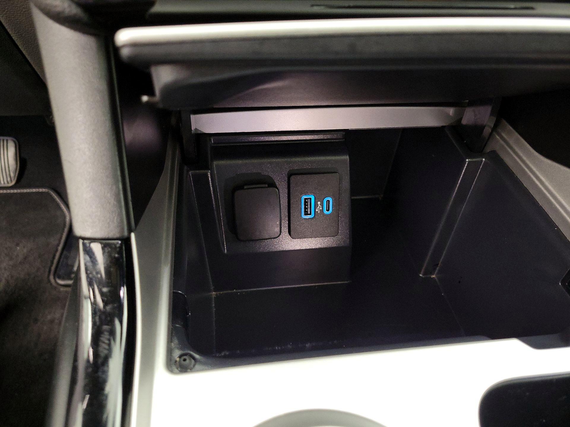 Thumbnail: 2021 Ford Explorer - 19