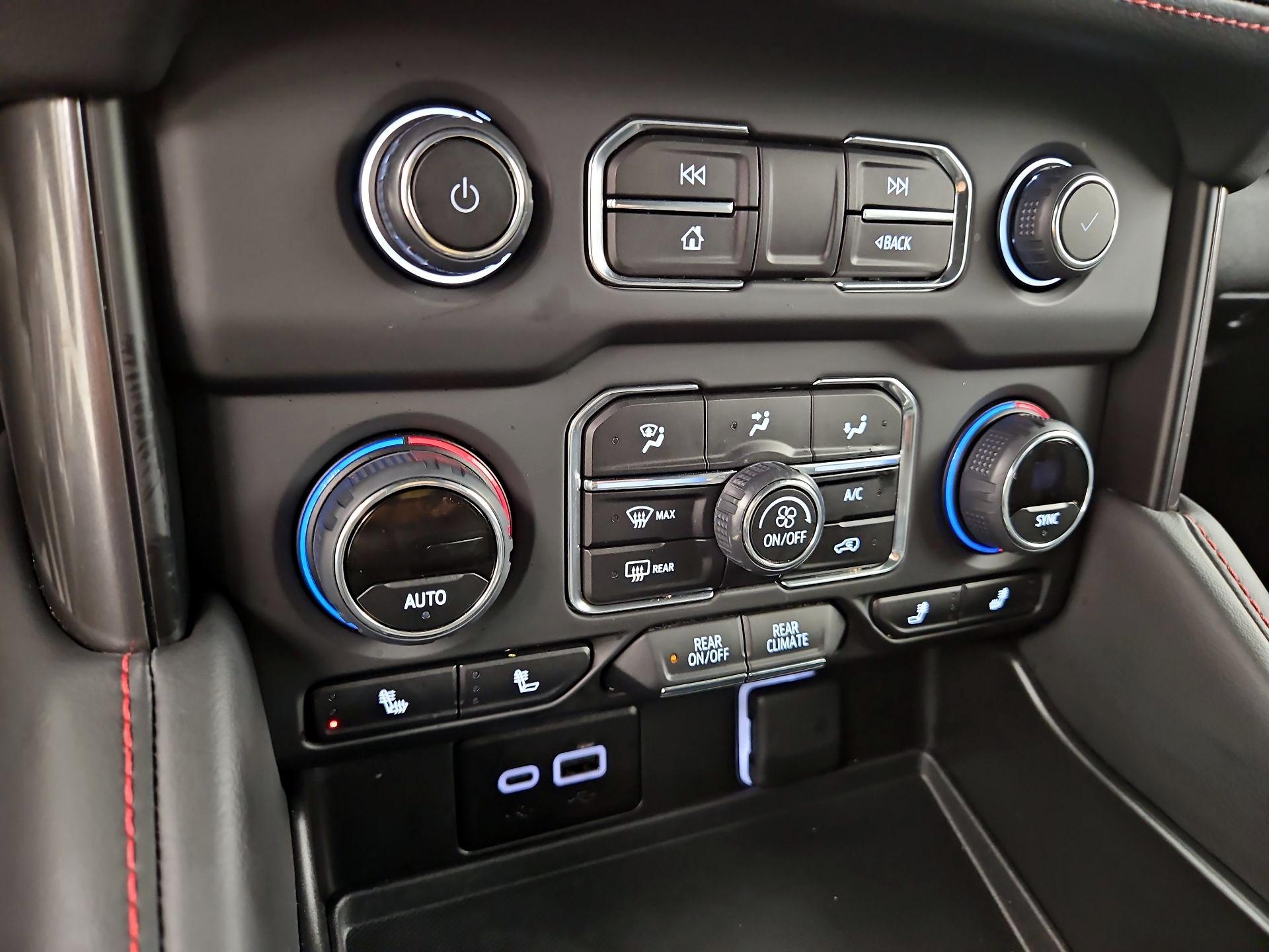 Thumbnail: 2024 Chevrolet Tahoe - 17