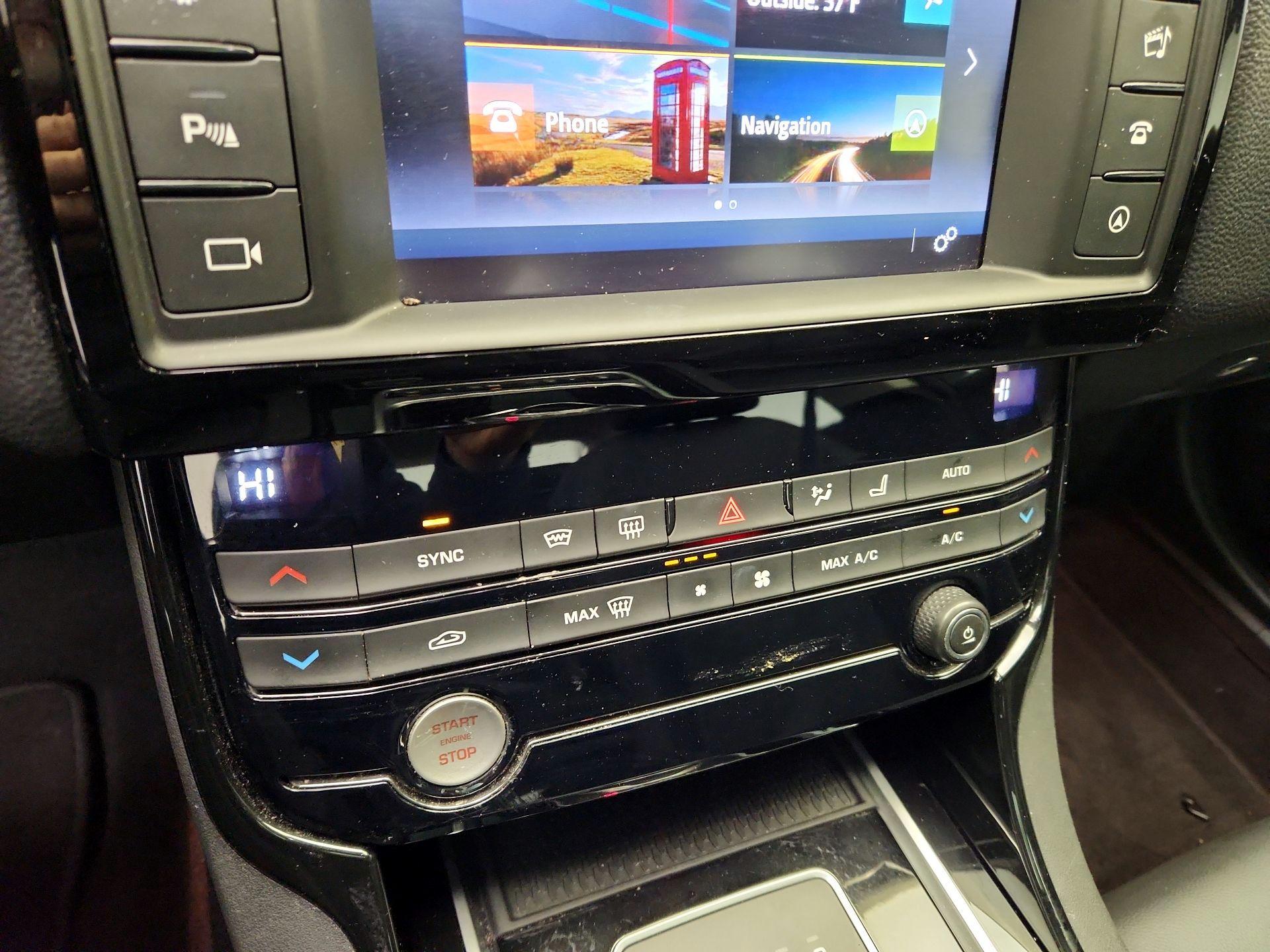 Thumbnail: 2017 Jaguar XE - 17