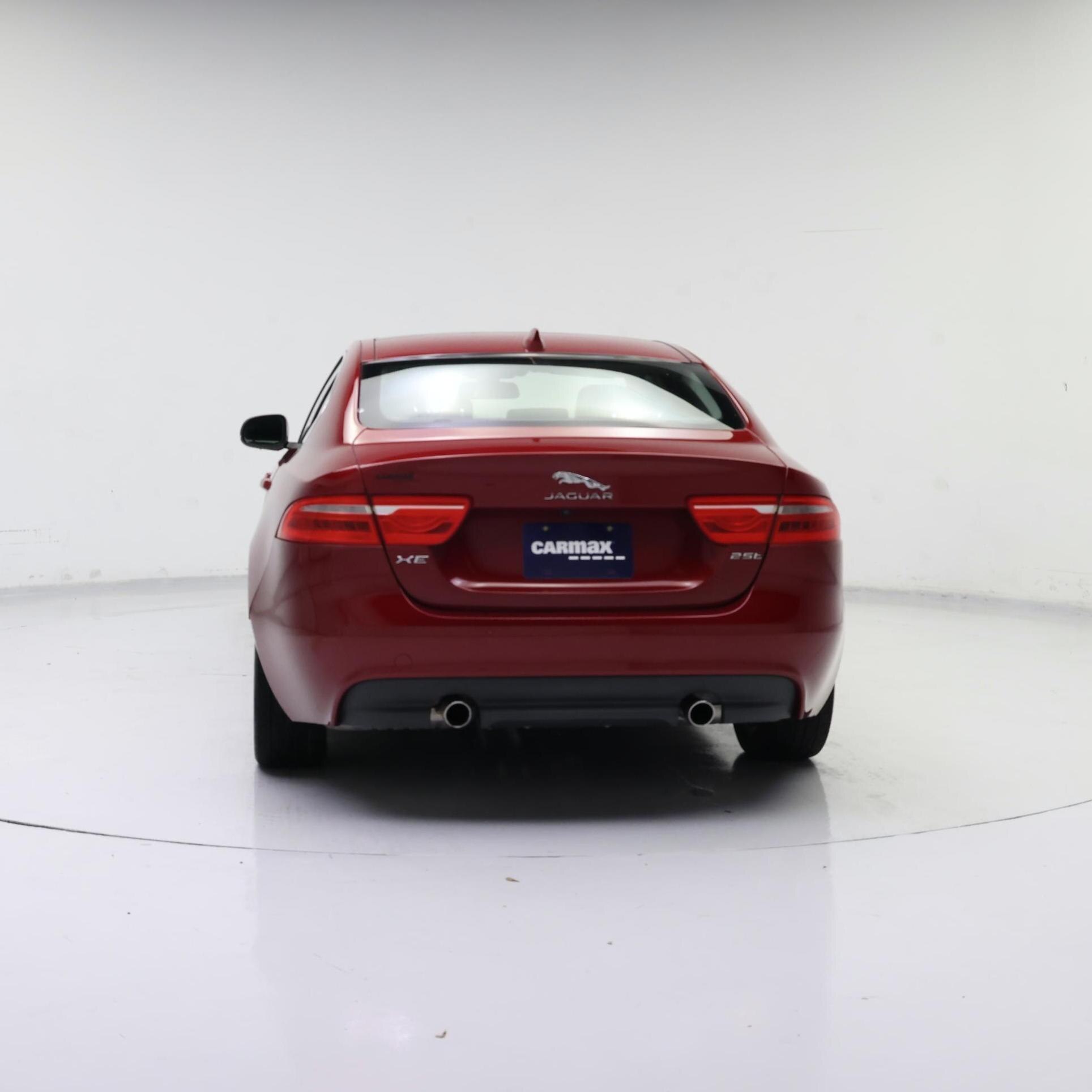Thumbnail: 2017 Jaguar XE - 6
