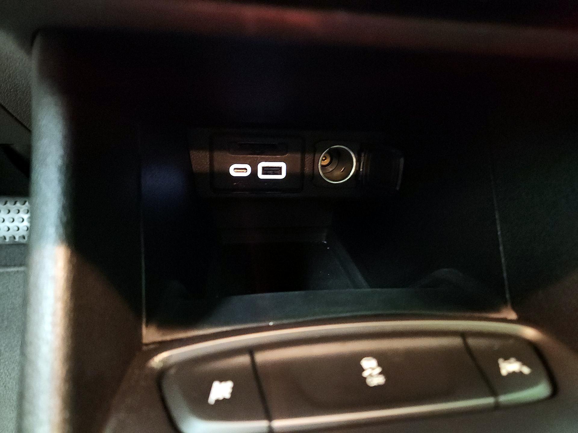 Thumbnail: 2023 Chevrolet Bolt EV - 18