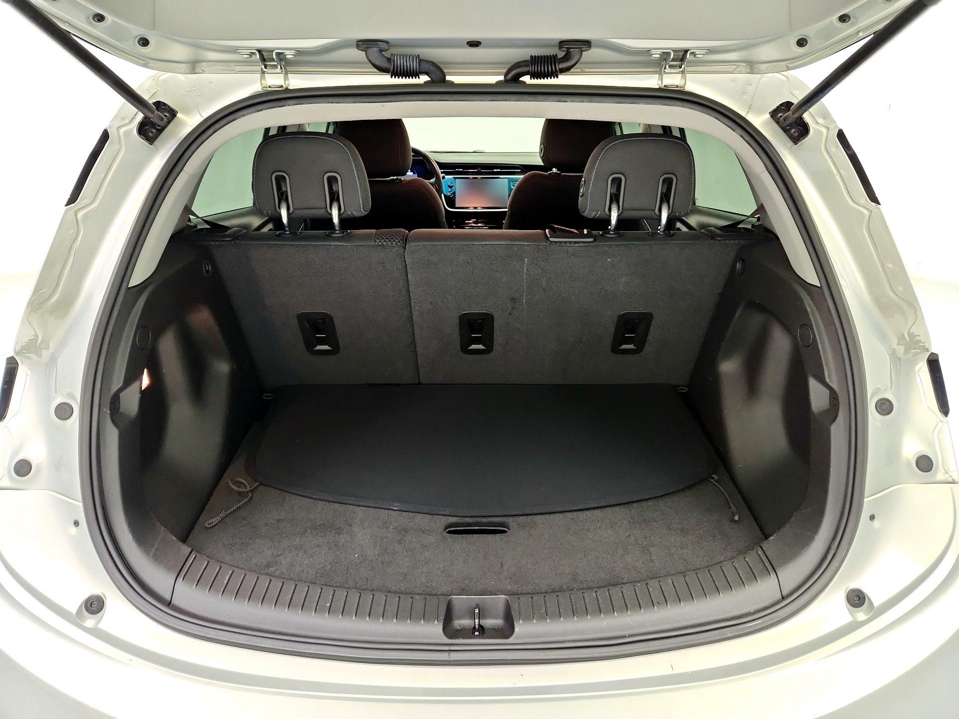 Thumbnail: 2023 Chevrolet Bolt EV - 20