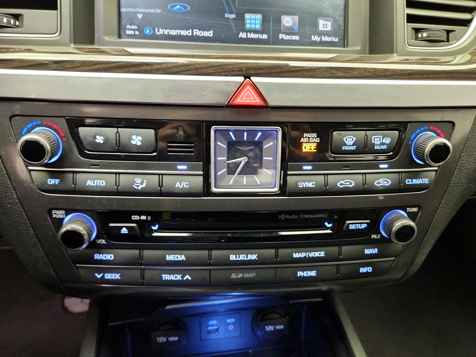 Thumbnail: 2018 Genesis G80 - 17