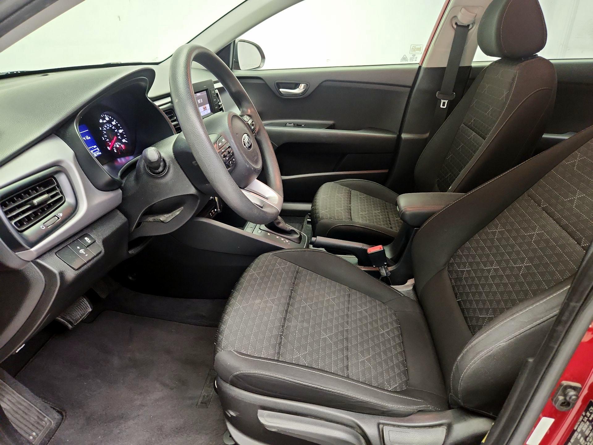 Thumbnail: 2018 Kia Rio - 11