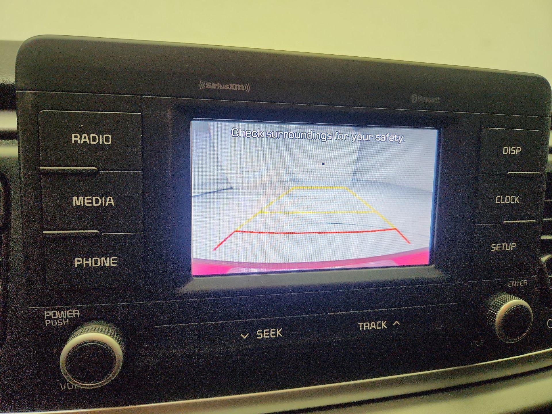 Thumbnail: 2018 Kia Rio - 14