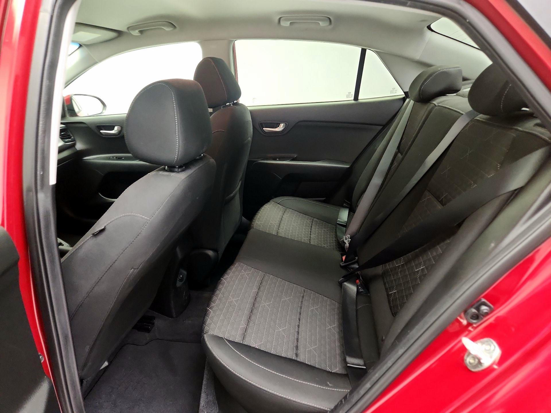 Thumbnail: 2018 Kia Rio - 19