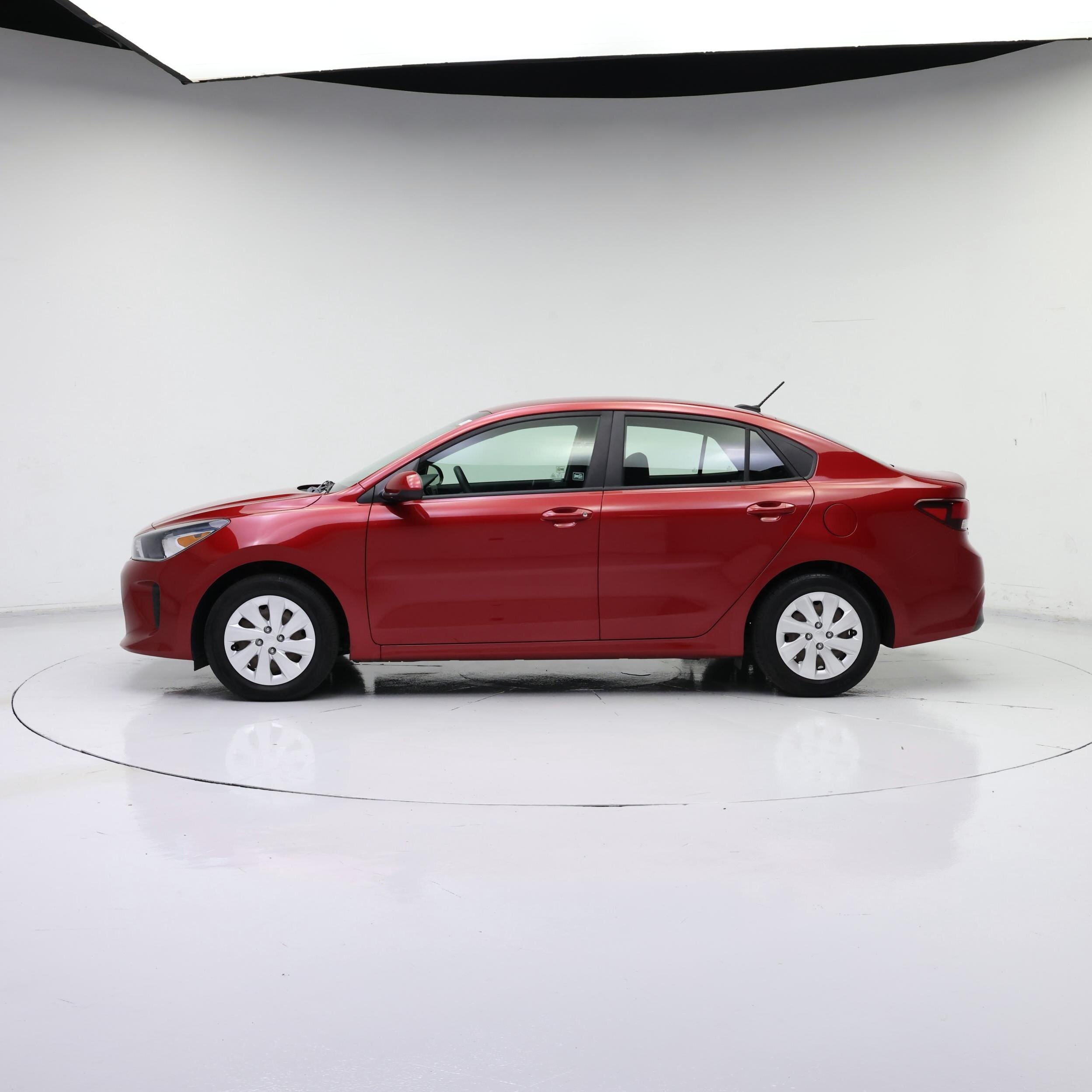 Thumbnail: 2018 Kia Rio - 3