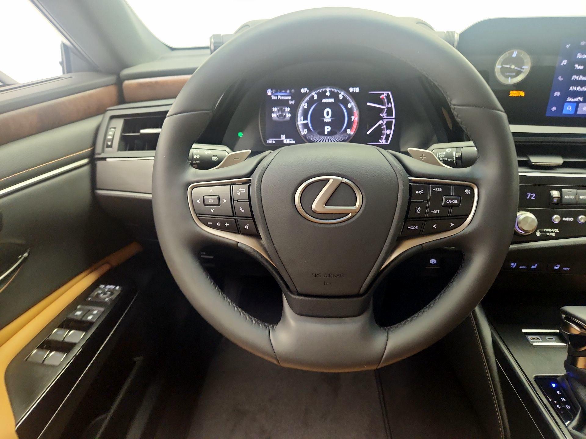 Thumbnail: 2024 Lexus ES - 10