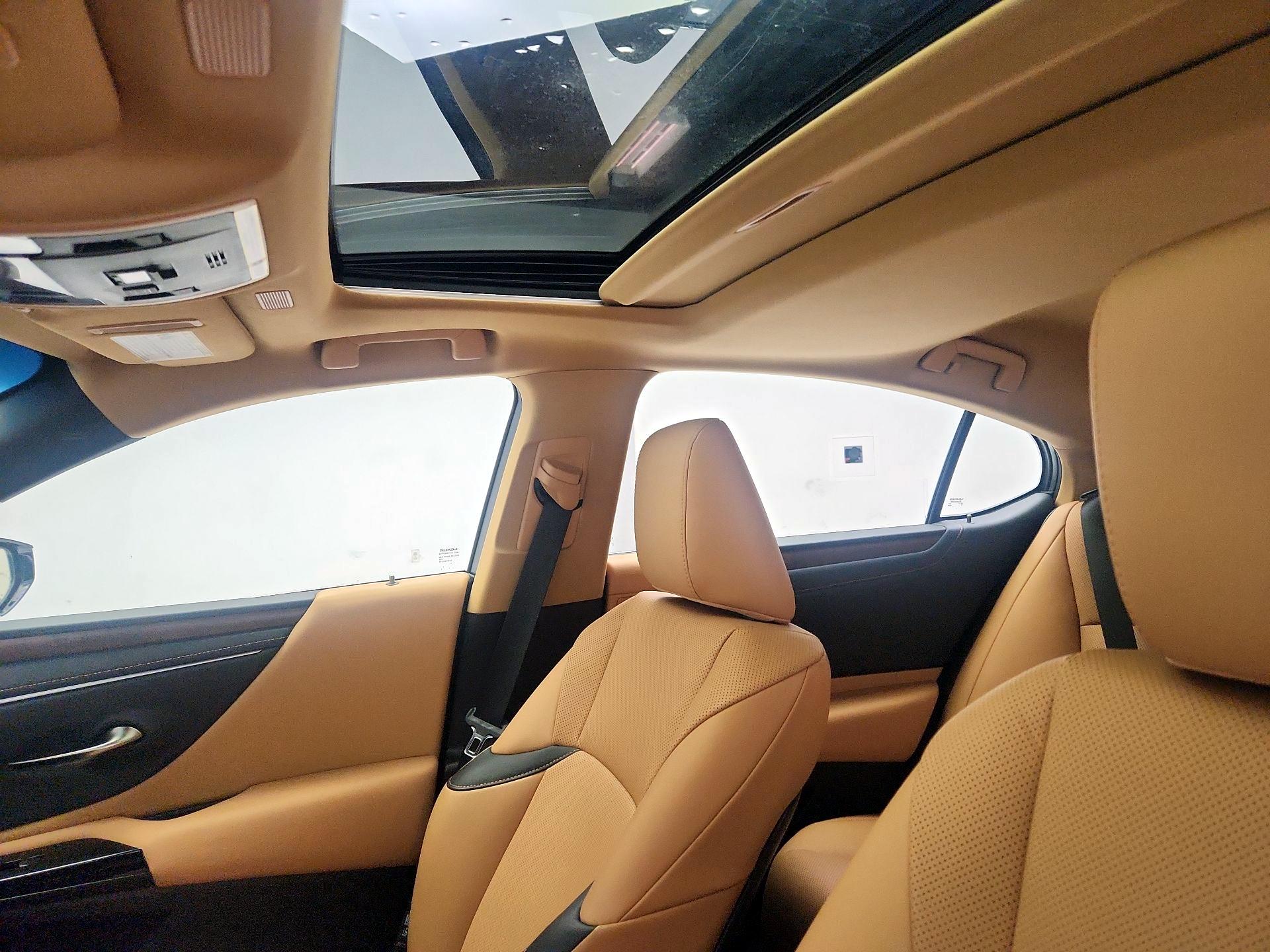 Thumbnail: 2024 Lexus ES - 19