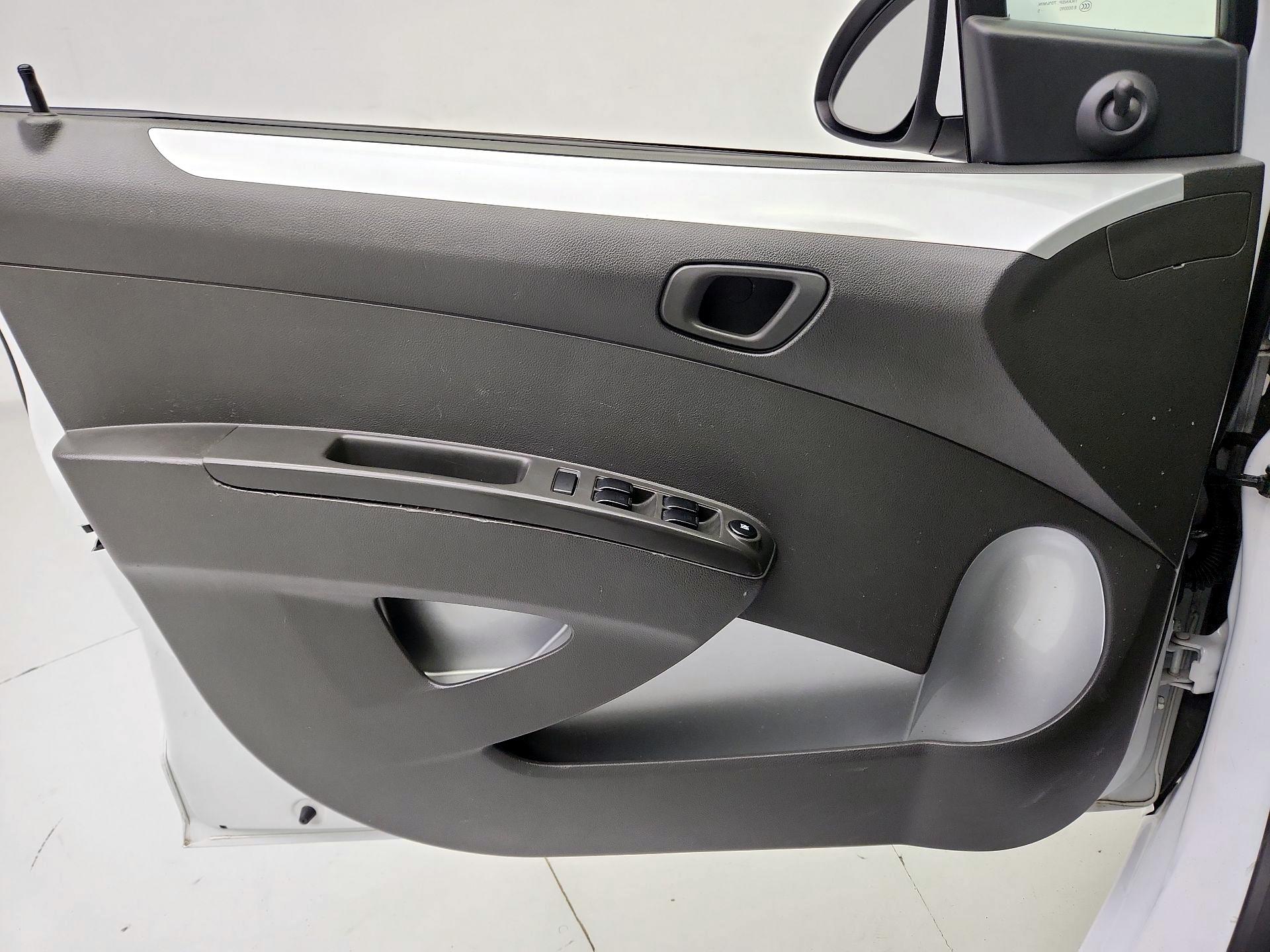 Thumbnail: 2015 Chevrolet Spark - 12