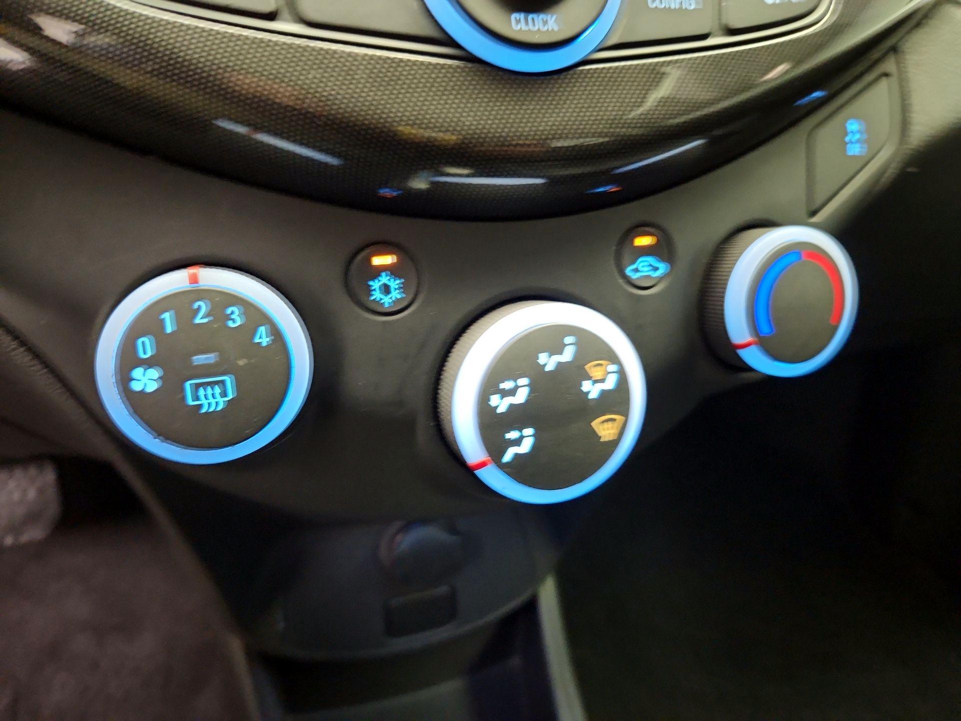 Thumbnail: 2015 Chevrolet Spark - 15