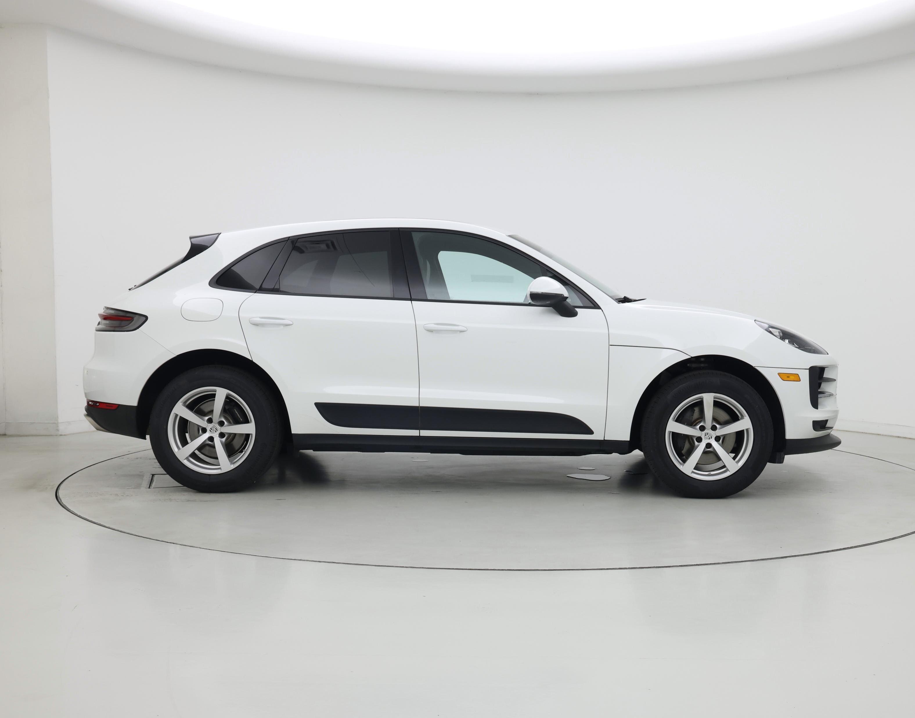 Thumbnail: 2020 Porsche Macan - 7