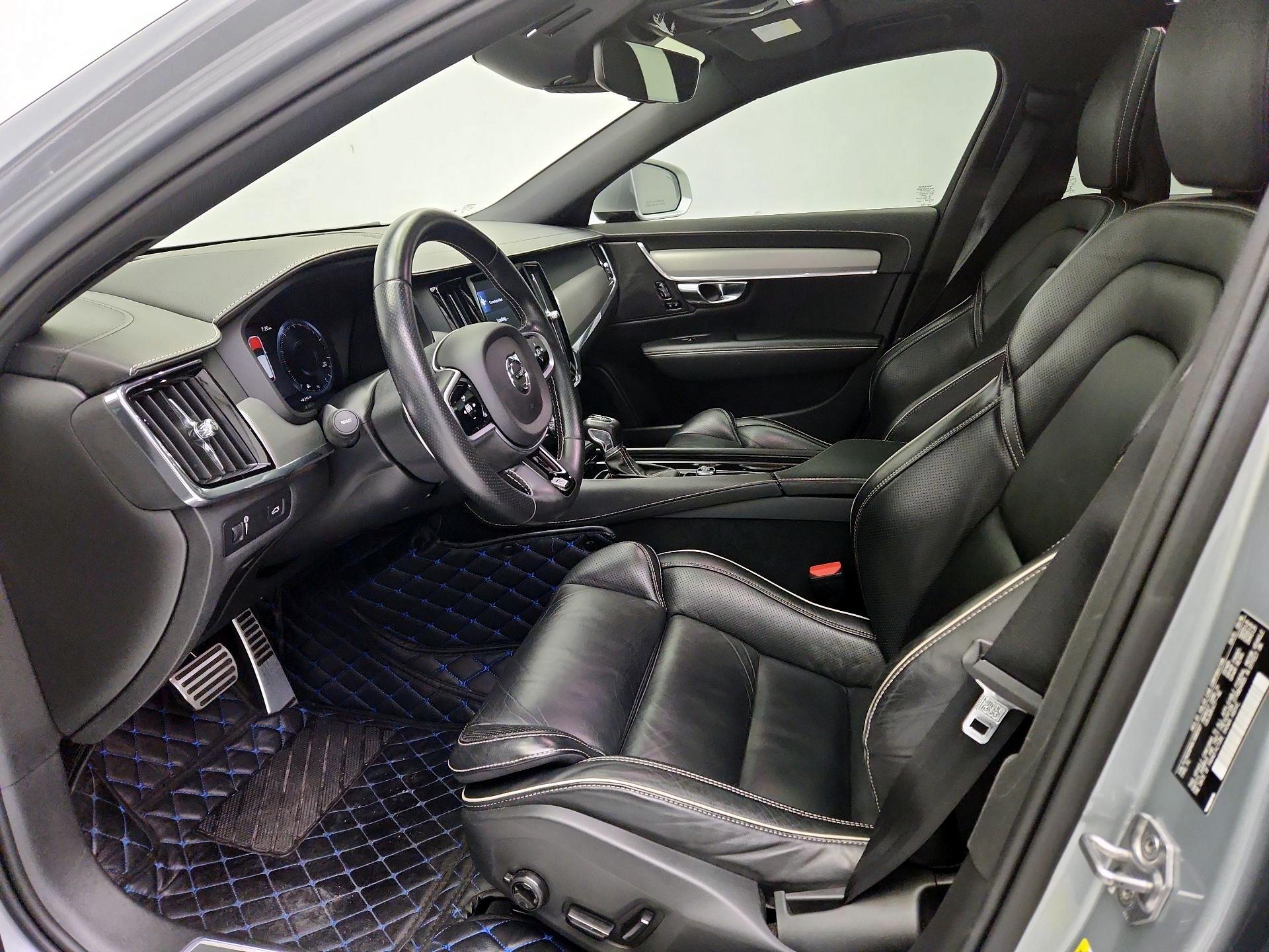 Thumbnail: 2019 Volvo V90 - 11