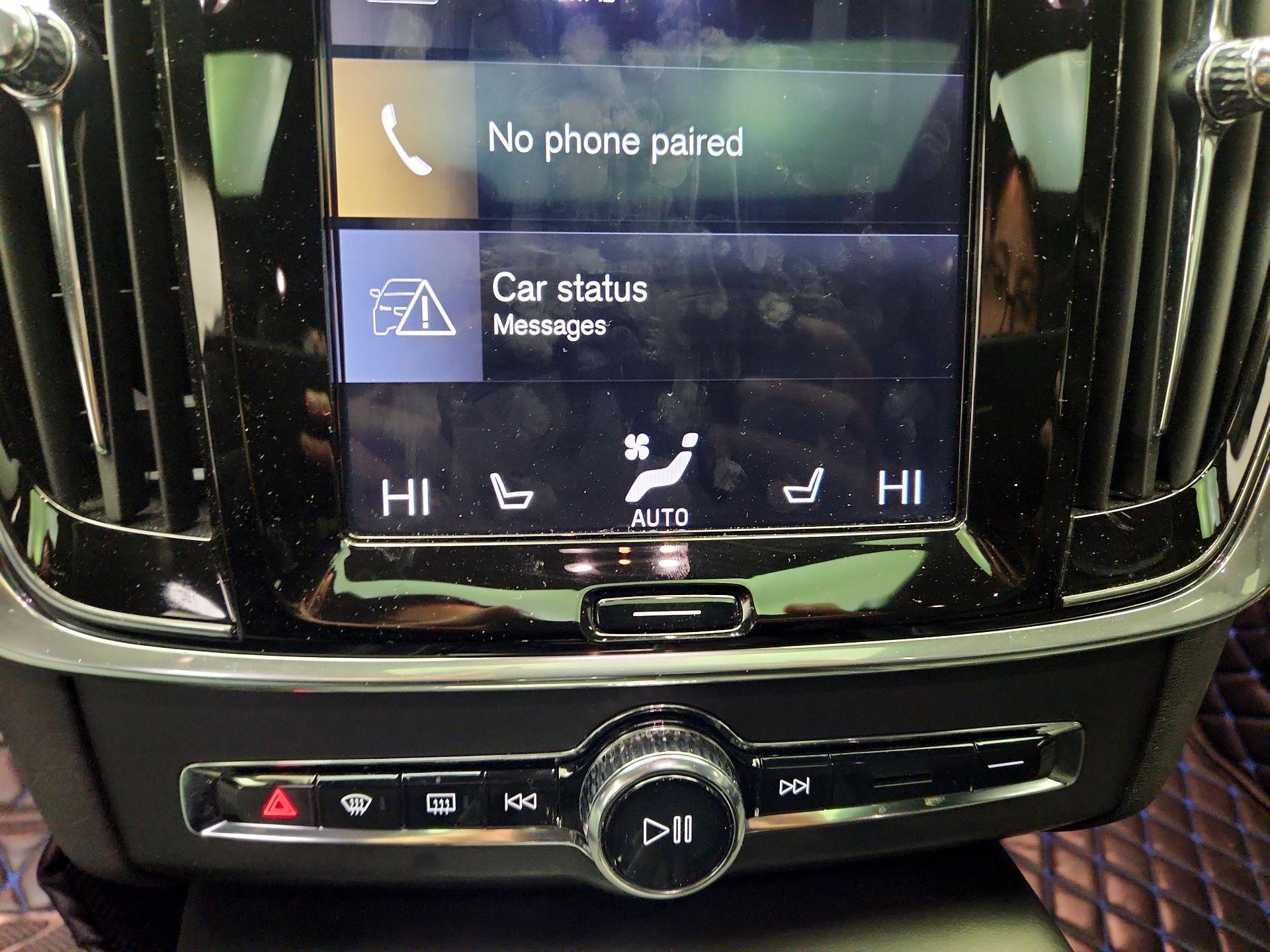 Thumbnail: 2019 Volvo V90 - 17