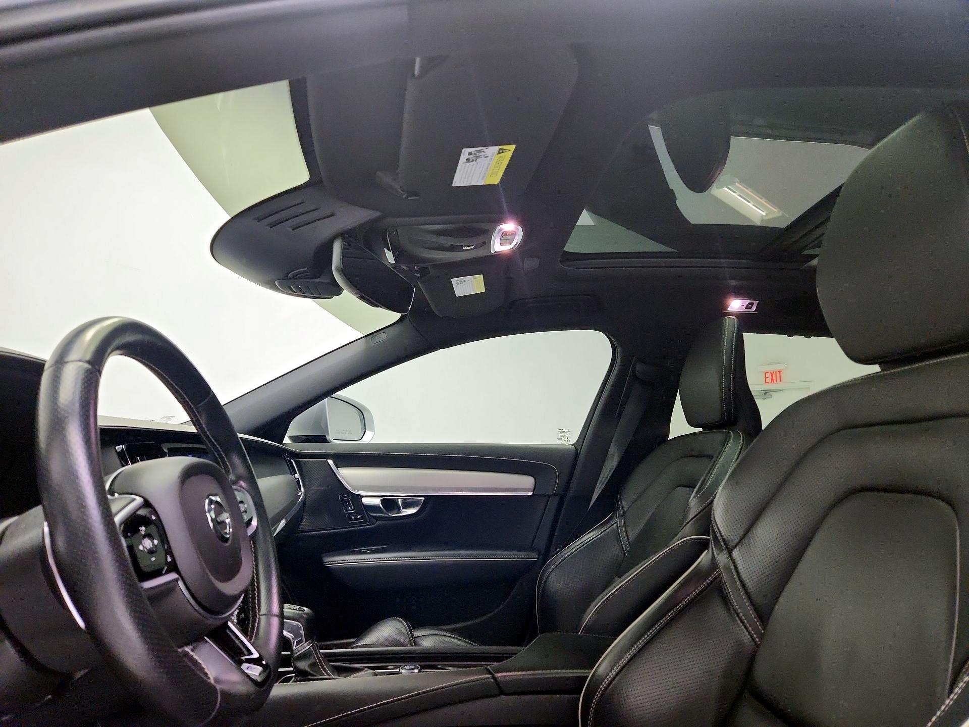 Thumbnail: 2019 Volvo V90 - 19