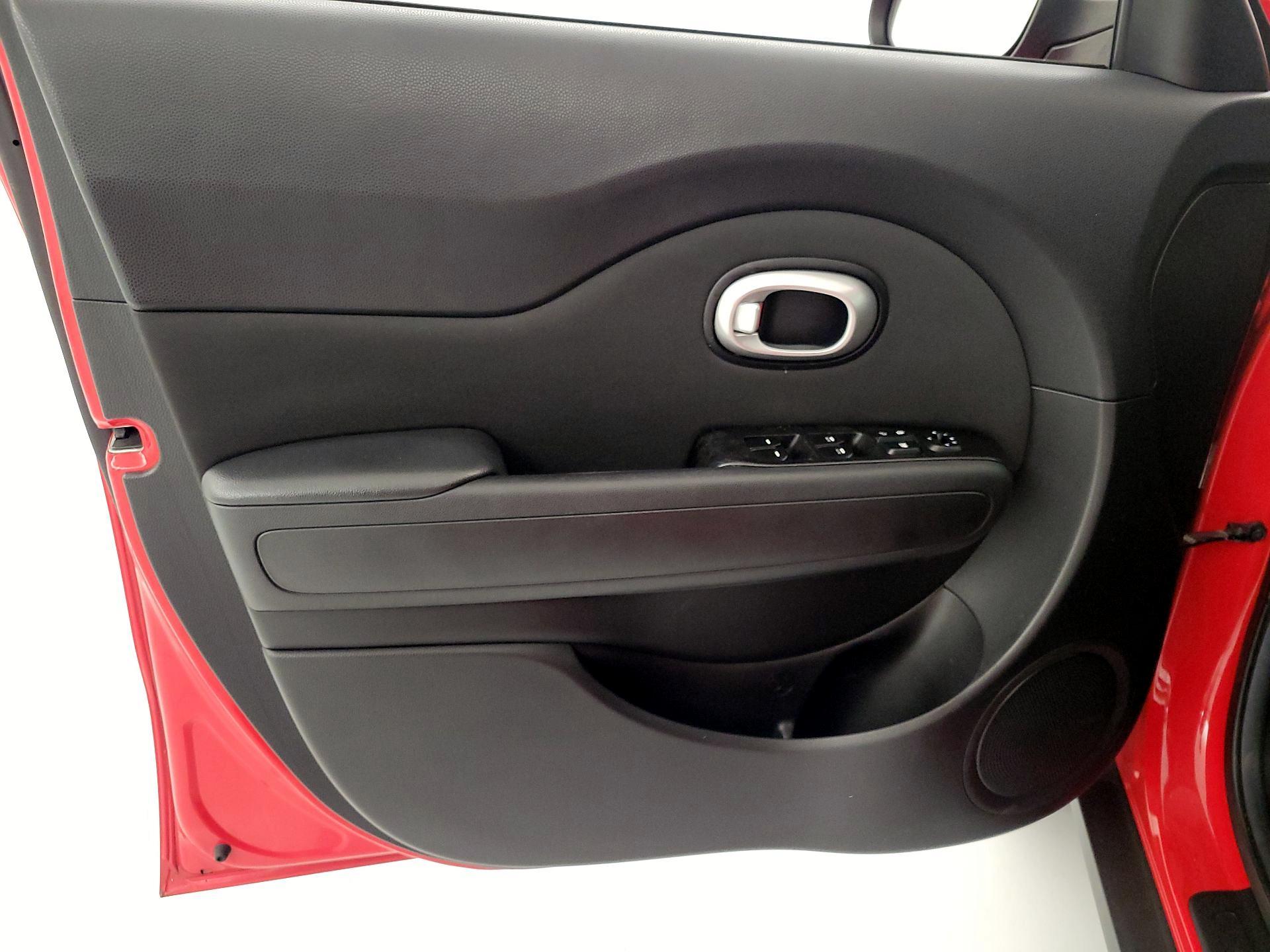 Thumbnail: 2014 Kia Soul - 12