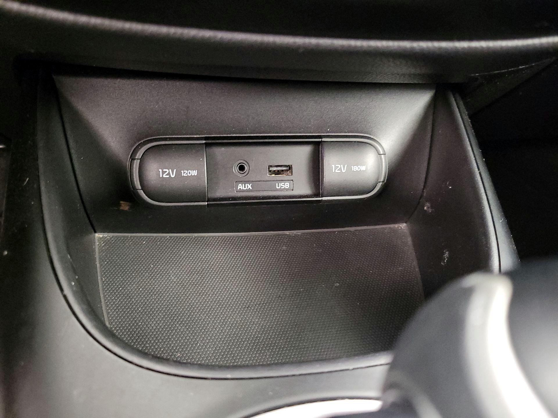 Thumbnail: 2014 Kia Soul - 17