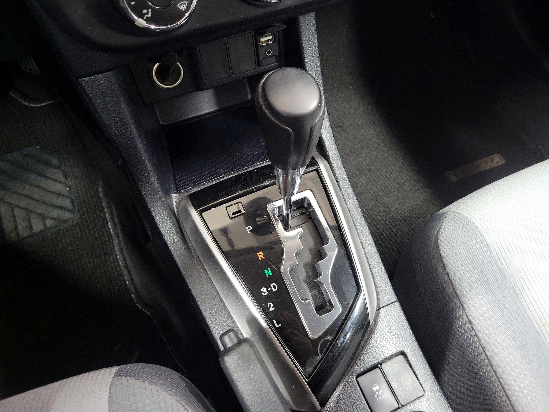 Thumbnail: 2016 Toyota Corolla - 16