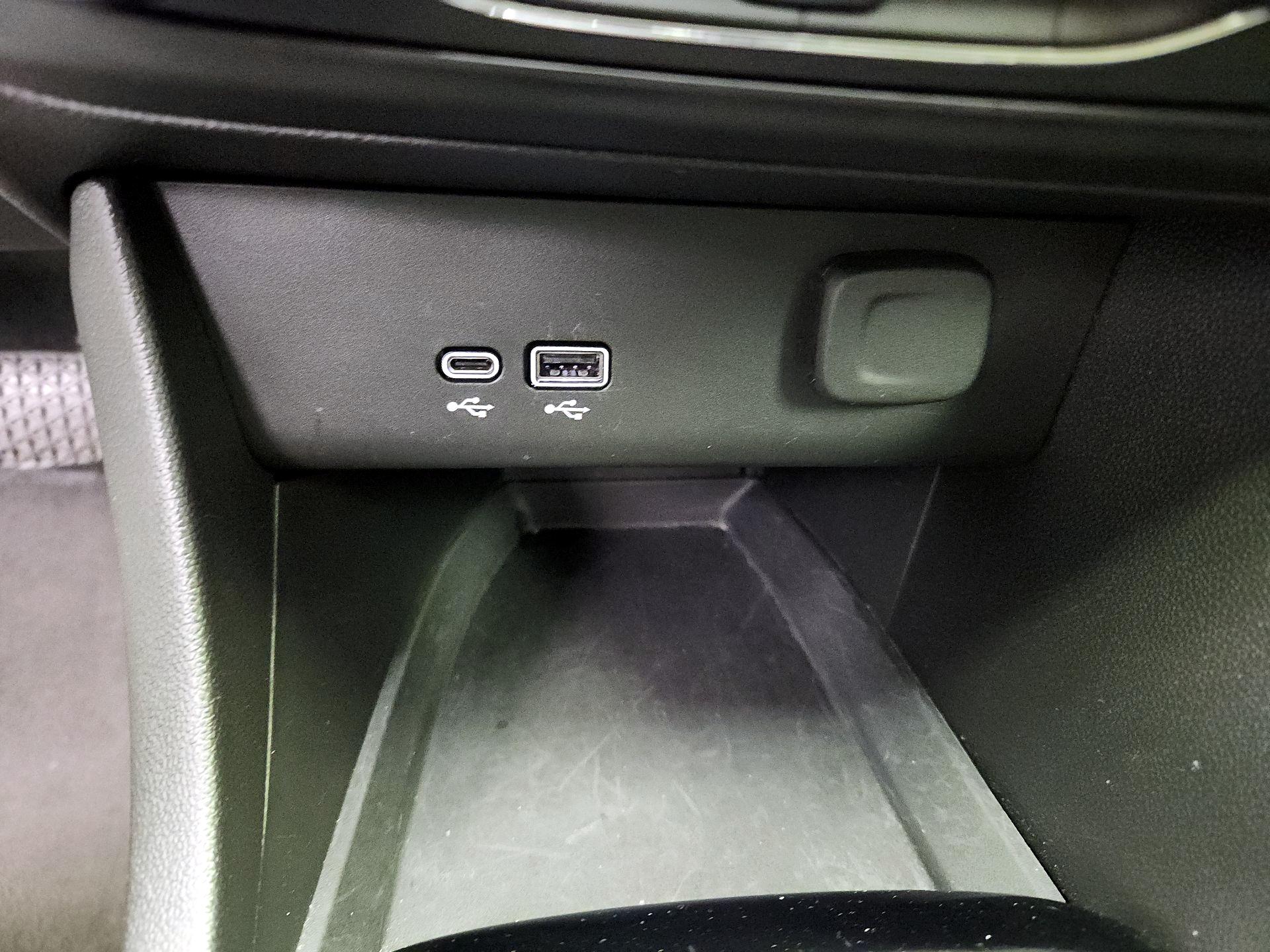 Thumbnail: 2025 Buick Encore GX - 18