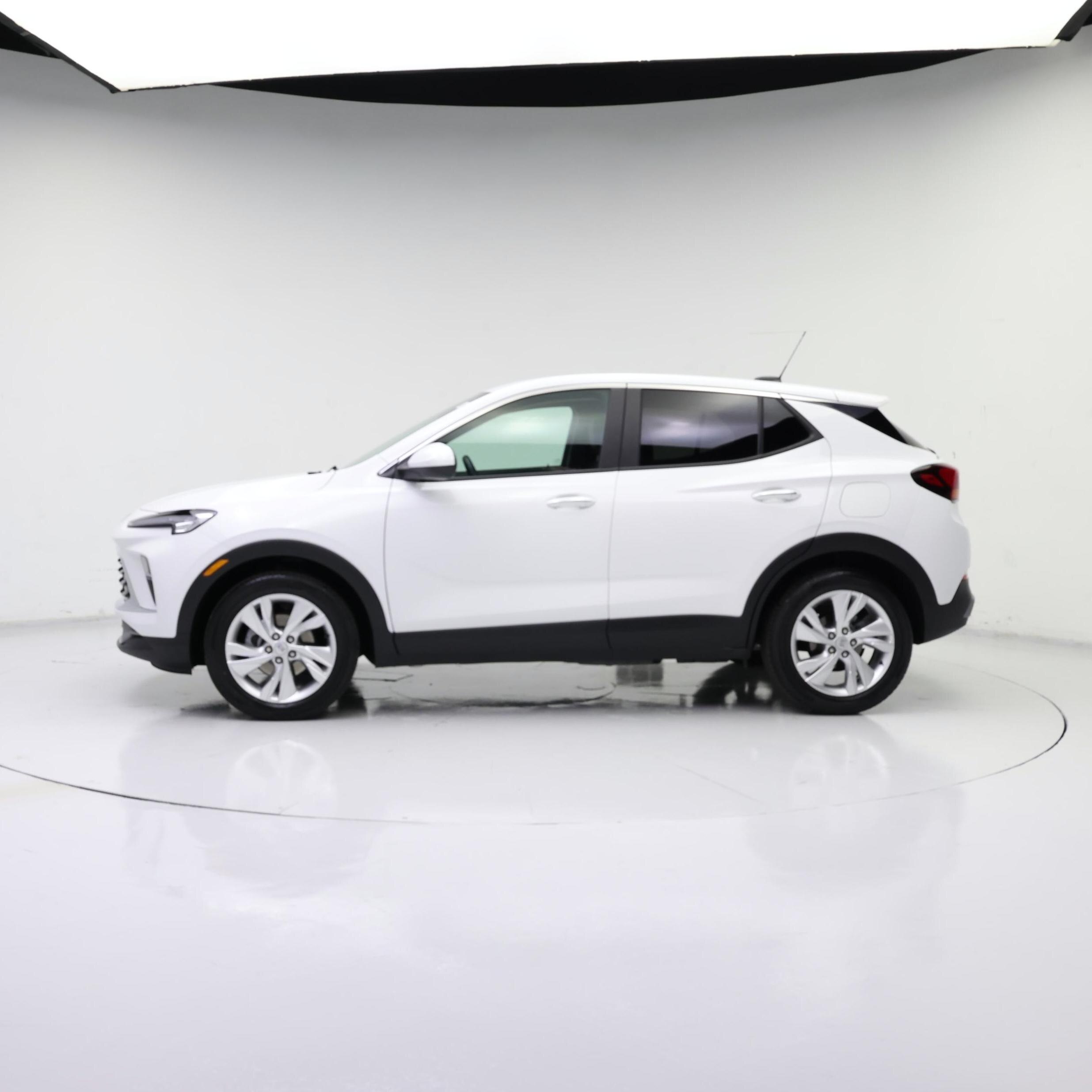 Thumbnail: 2025 Buick Encore GX - 3