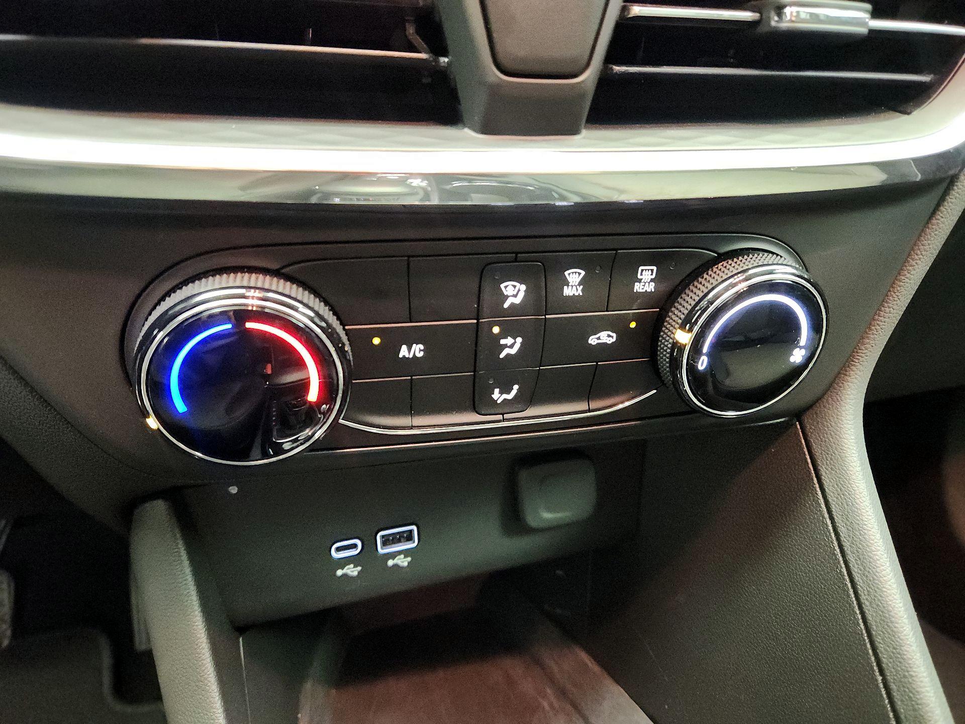 Thumbnail: 2025 Buick Encore GX - 16