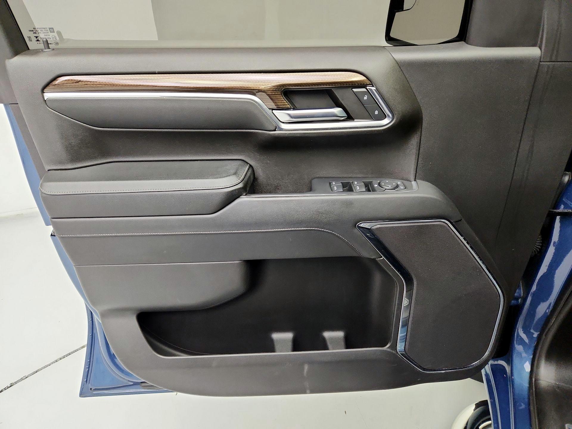 Thumbnail: 2024 Chevrolet Silverado 1500 - 12