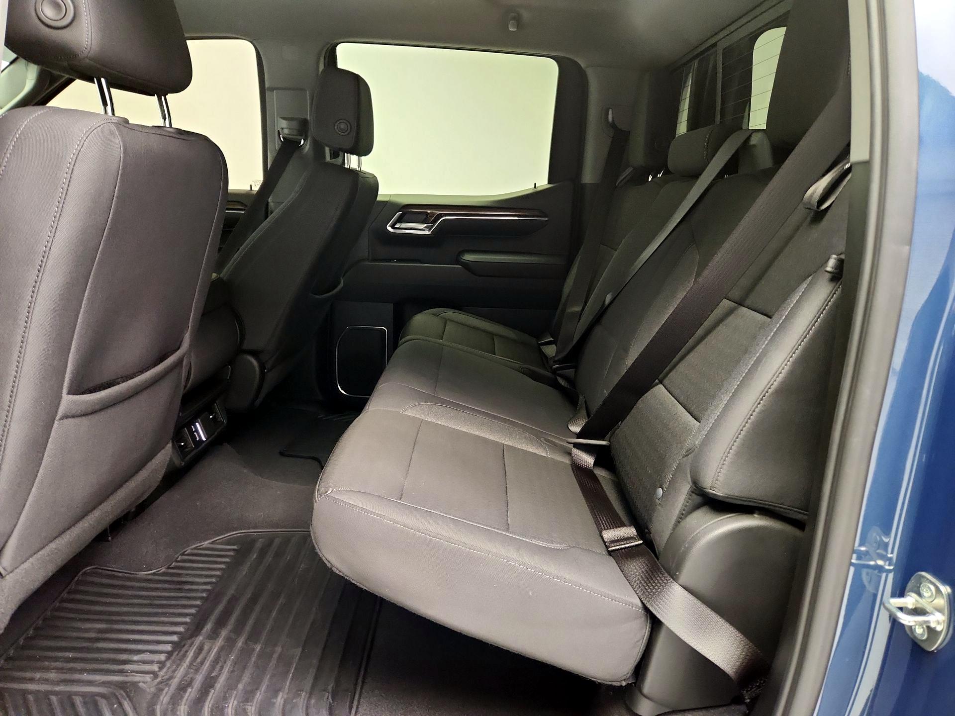 Thumbnail: 2024 Chevrolet Silverado 1500 - 20