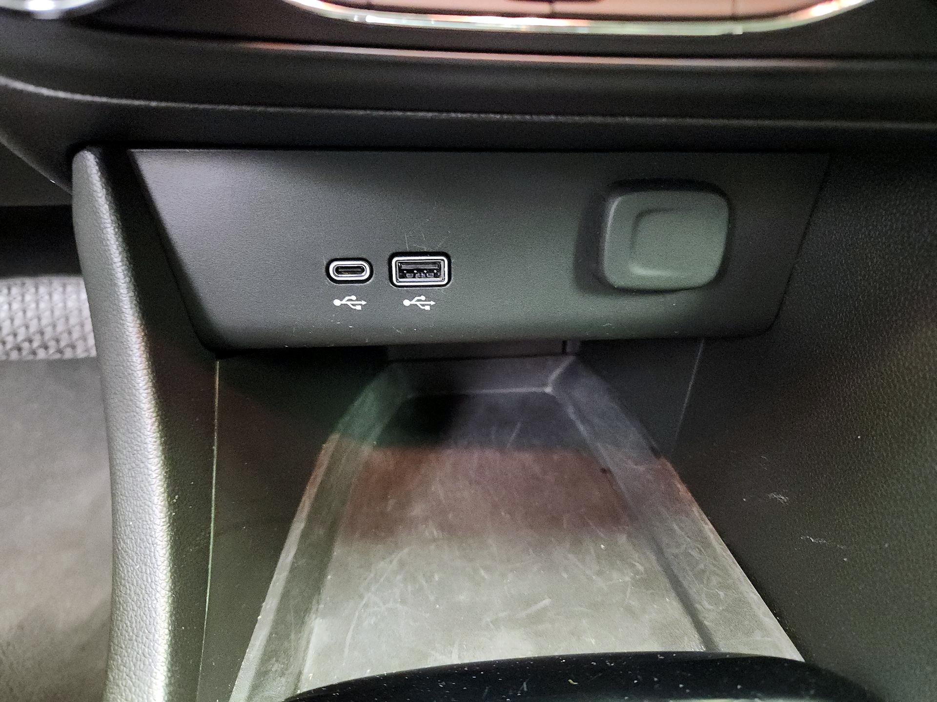 Thumbnail: 2025 Buick Encore GX - 18