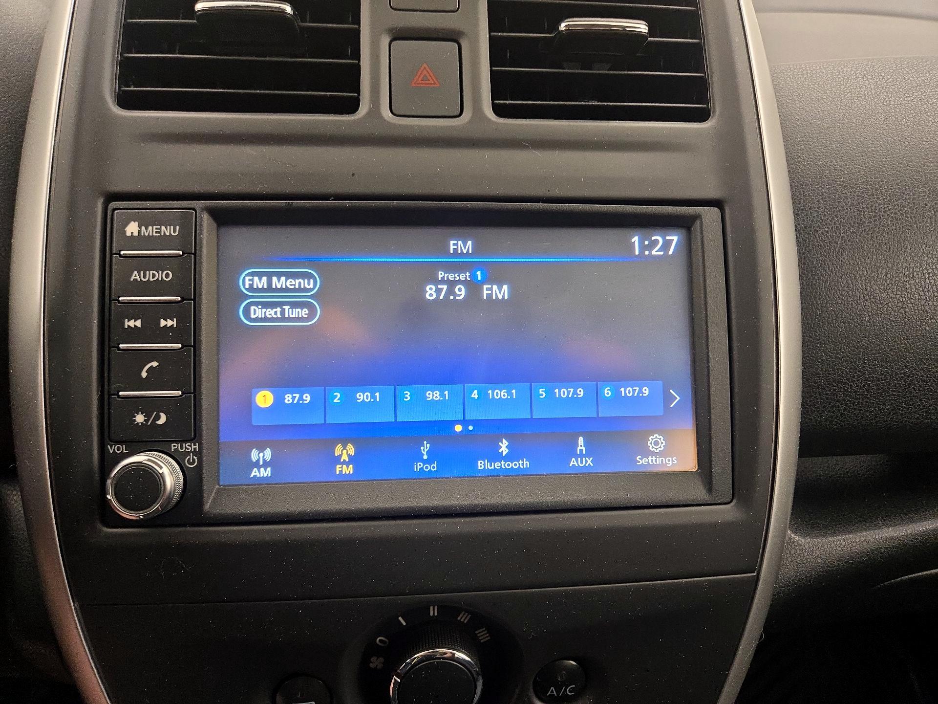 Thumbnail: 2019 Nissan Versa Note - 15