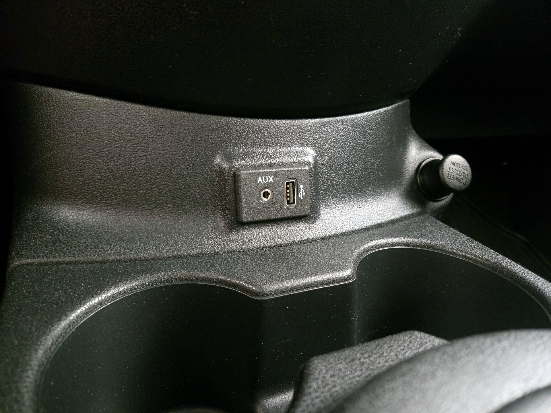 Thumbnail: 2019 Nissan Versa Note - 18