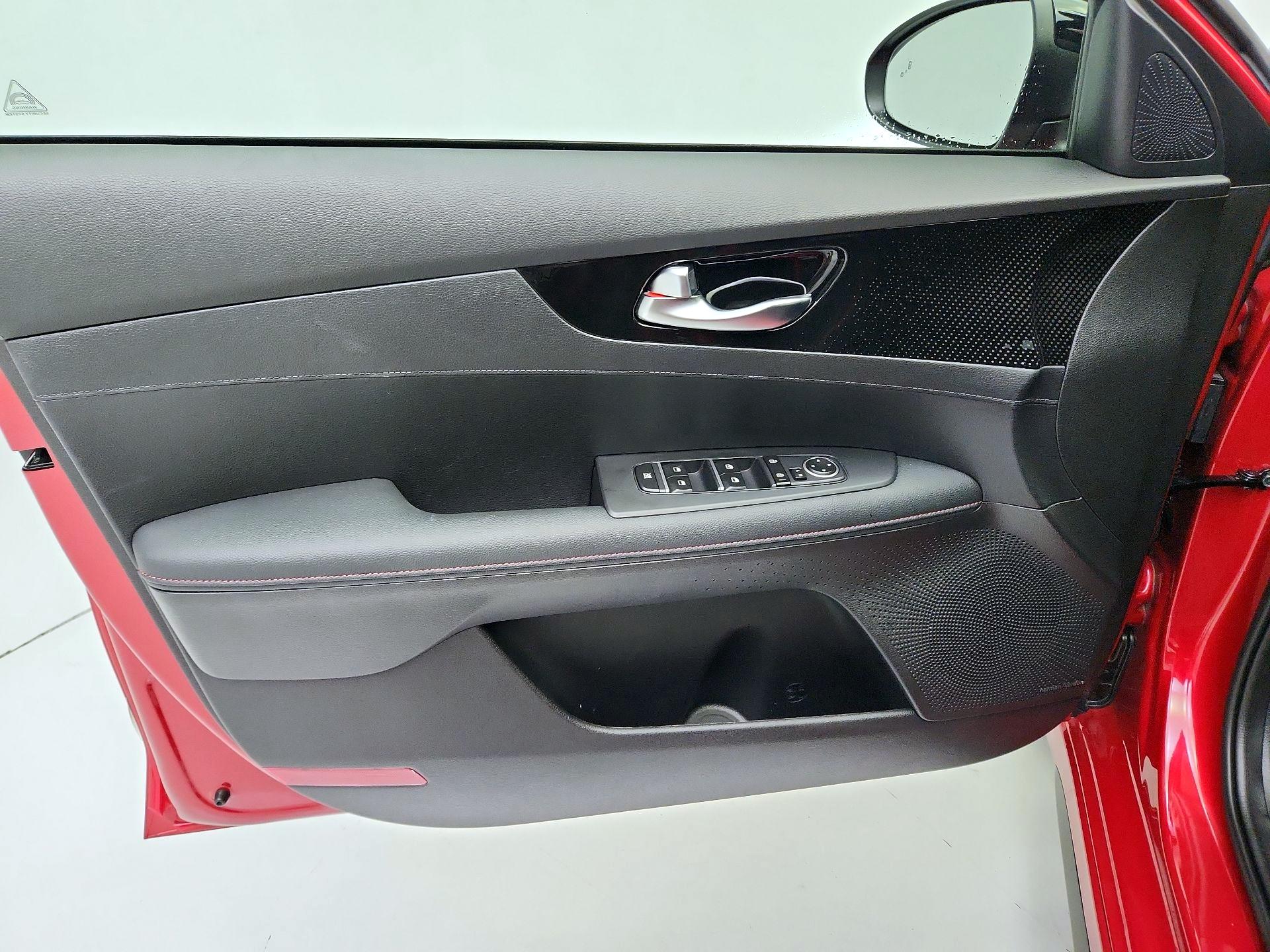 Thumbnail: 2024 Kia Forte - 12