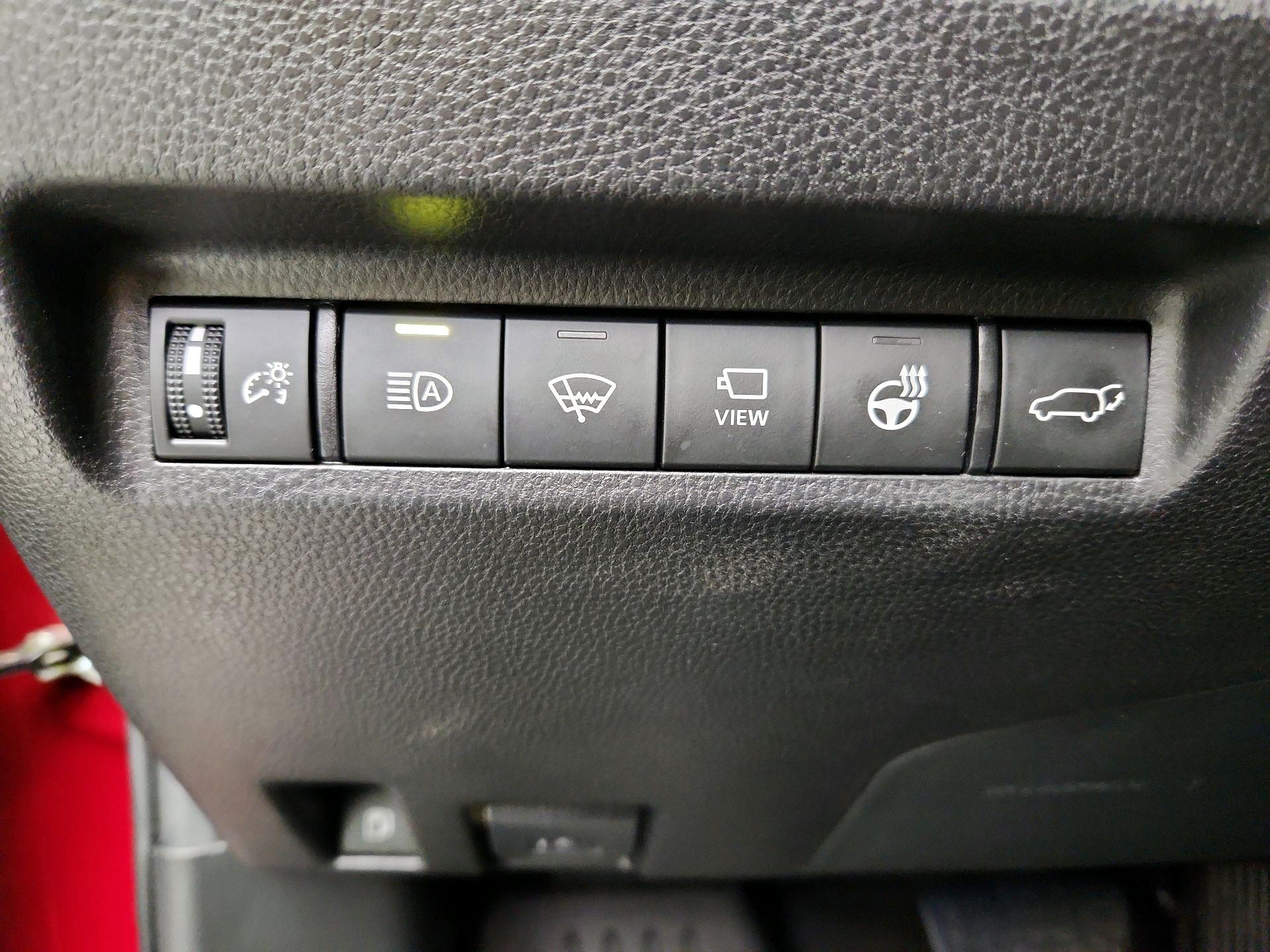 Thumbnail: 2021 Toyota RAV4 - 13