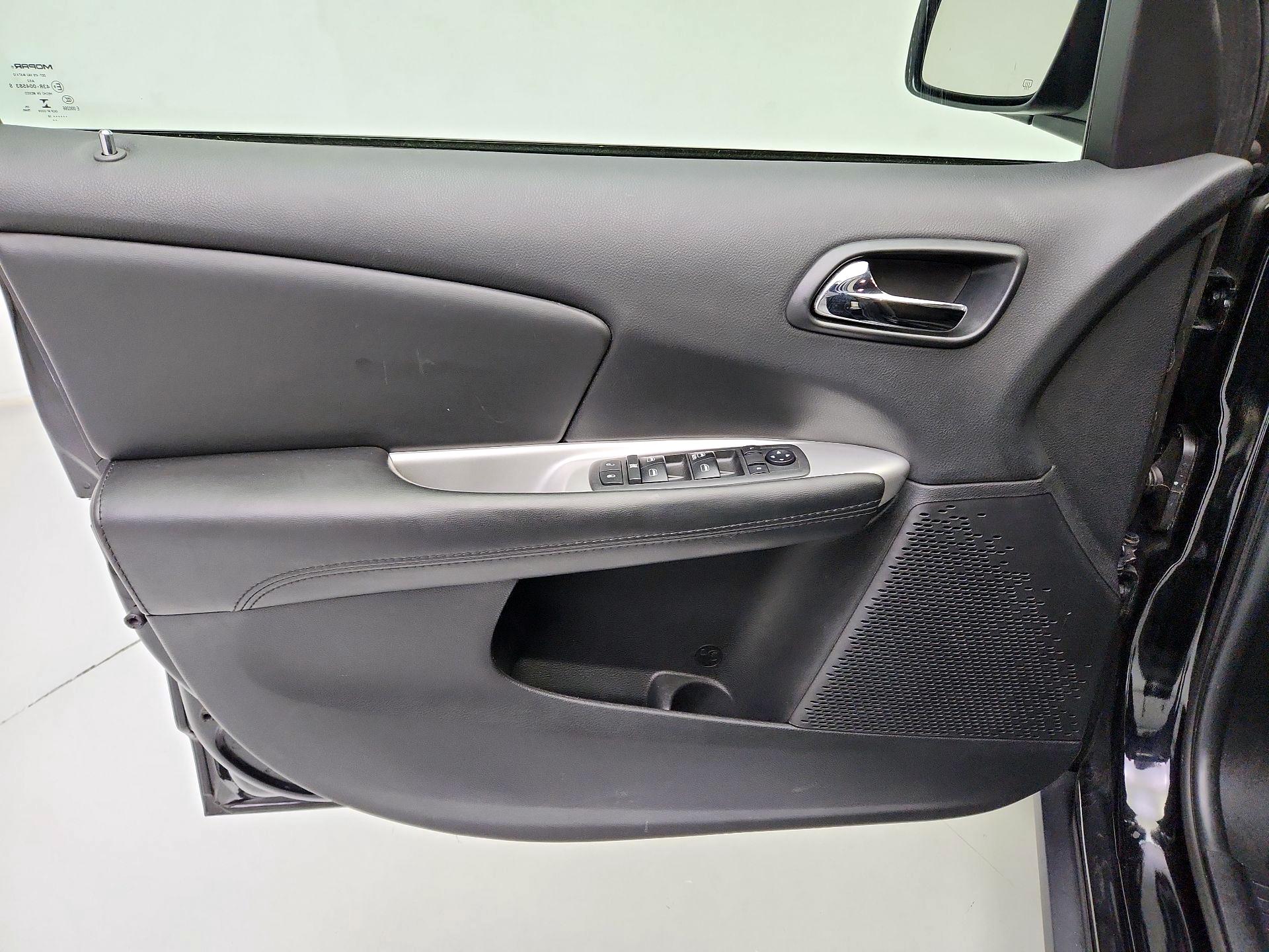 Thumbnail: 2018 Dodge Journey - 12