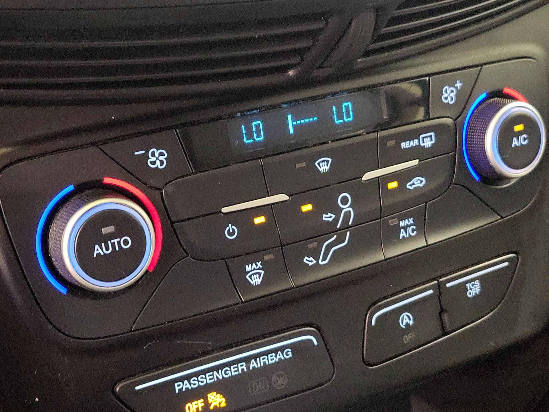 Thumbnail: 2017 Ford Escape - 16