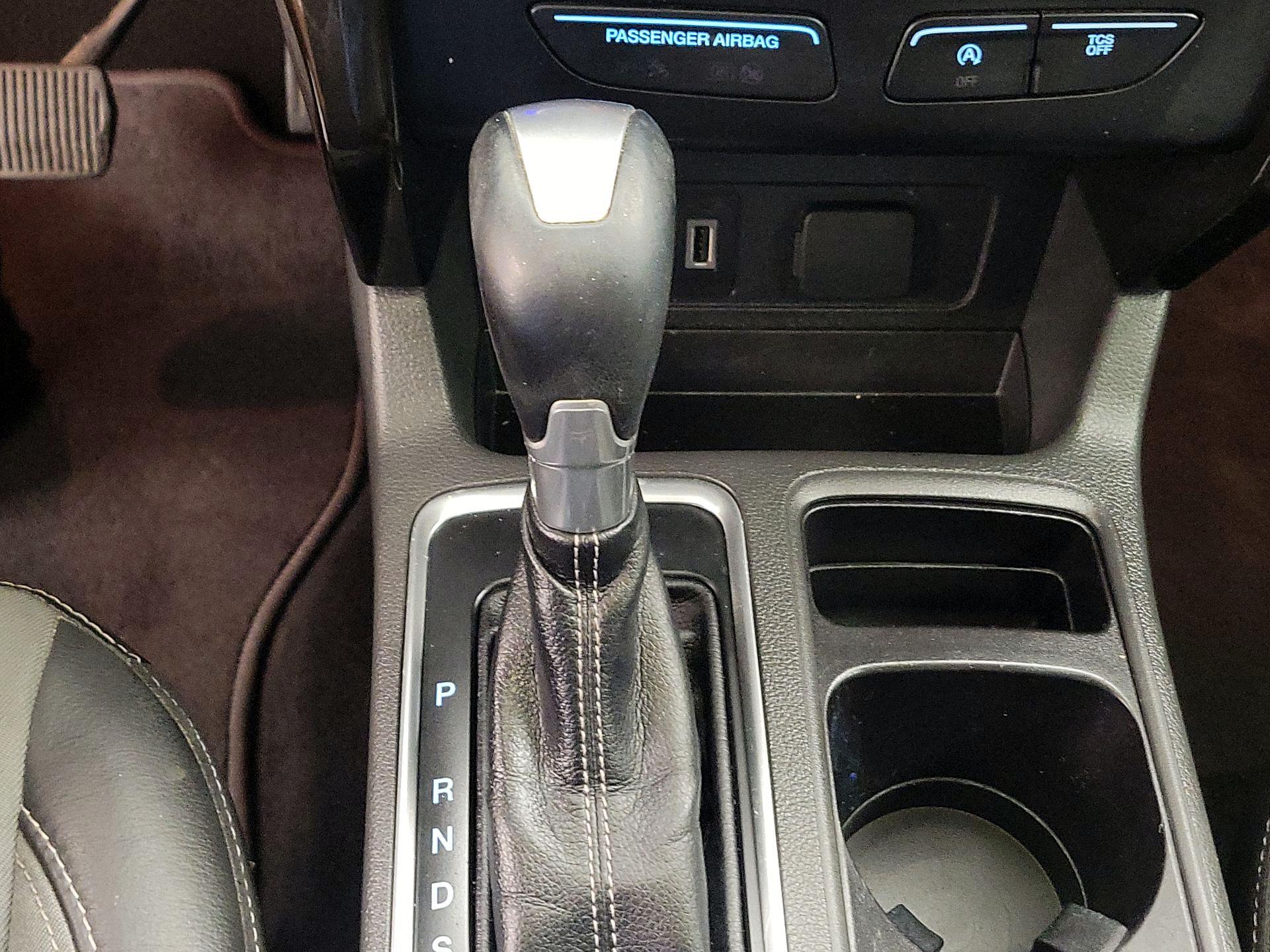 Thumbnail: 2017 Ford Escape - 17