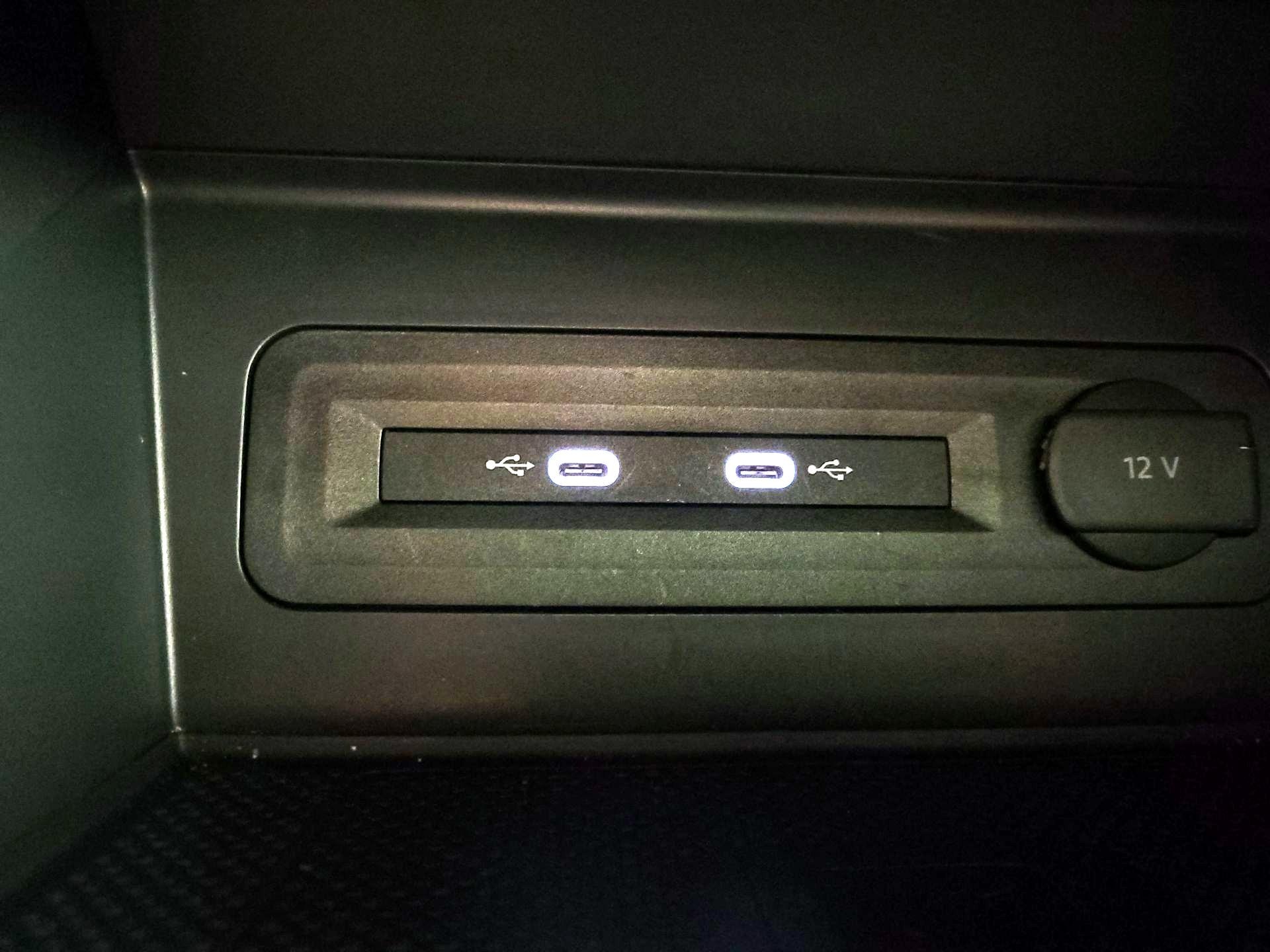 Thumbnail: 2022 Volkswagen Atlas - 19