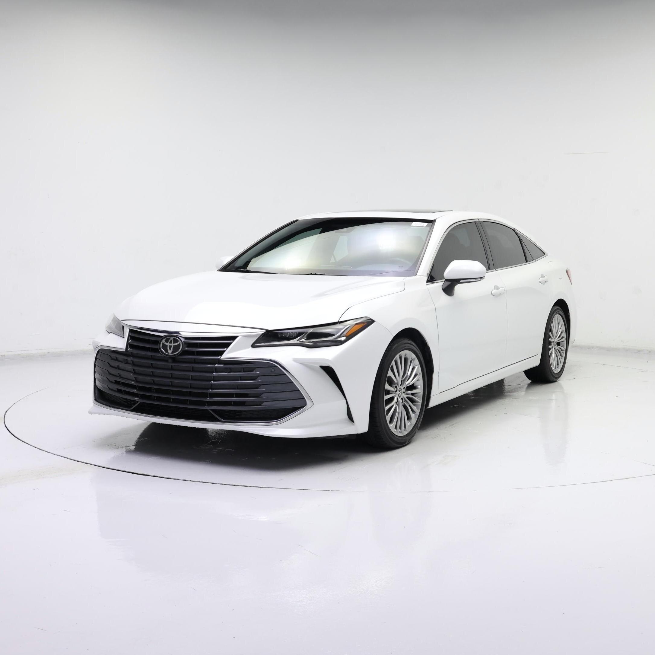Thumbnail: 2022 Toyota Avalon - 4