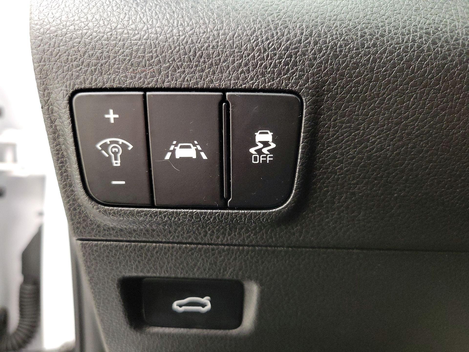 Thumbnail: 2023 Kia K5 - 13