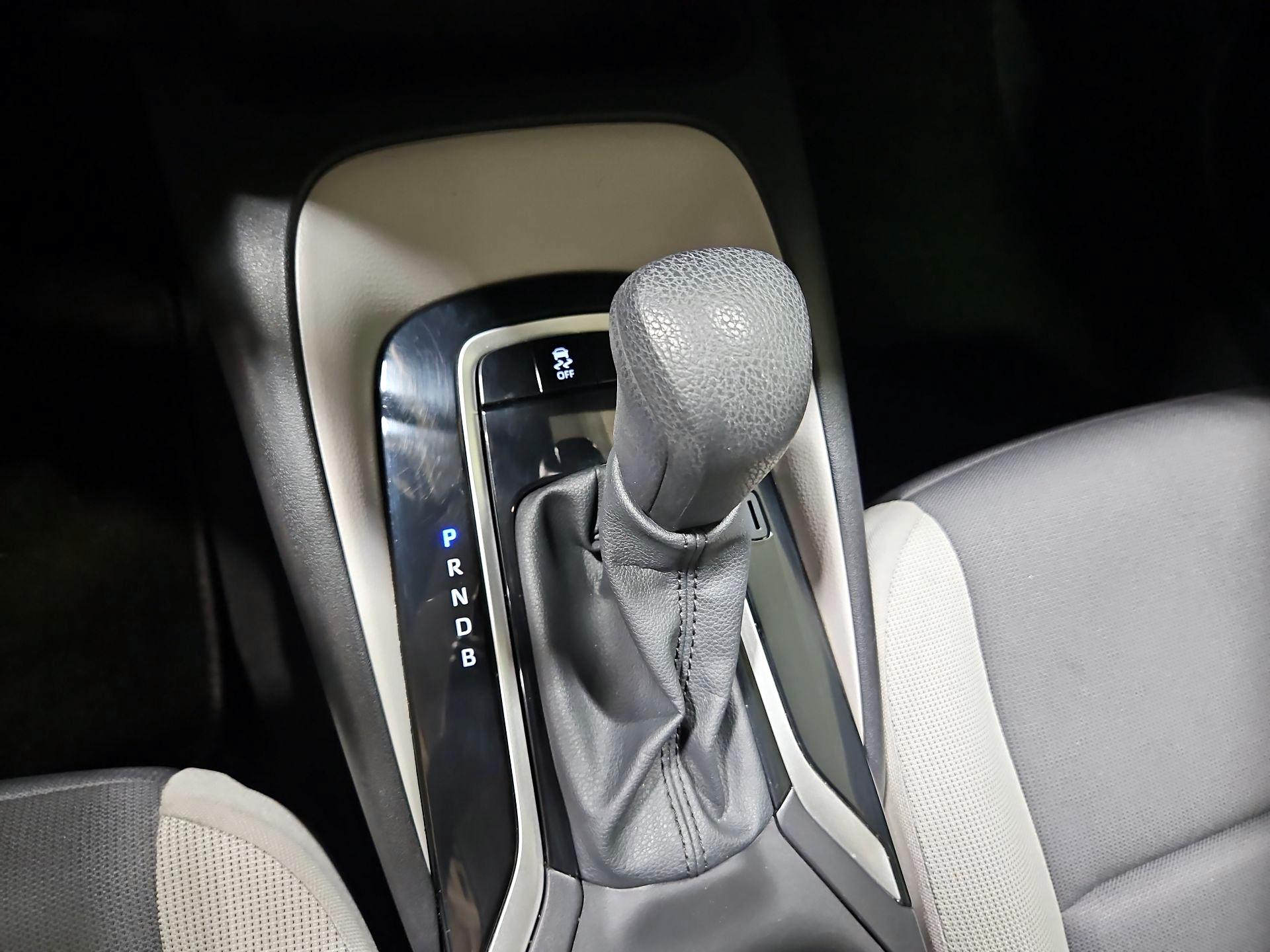 Thumbnail: 2025 Toyota Corolla - 16