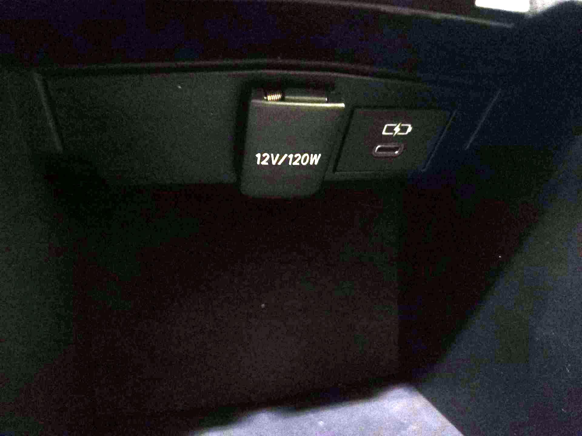 Thumbnail: 2025 Toyota Corolla - 17