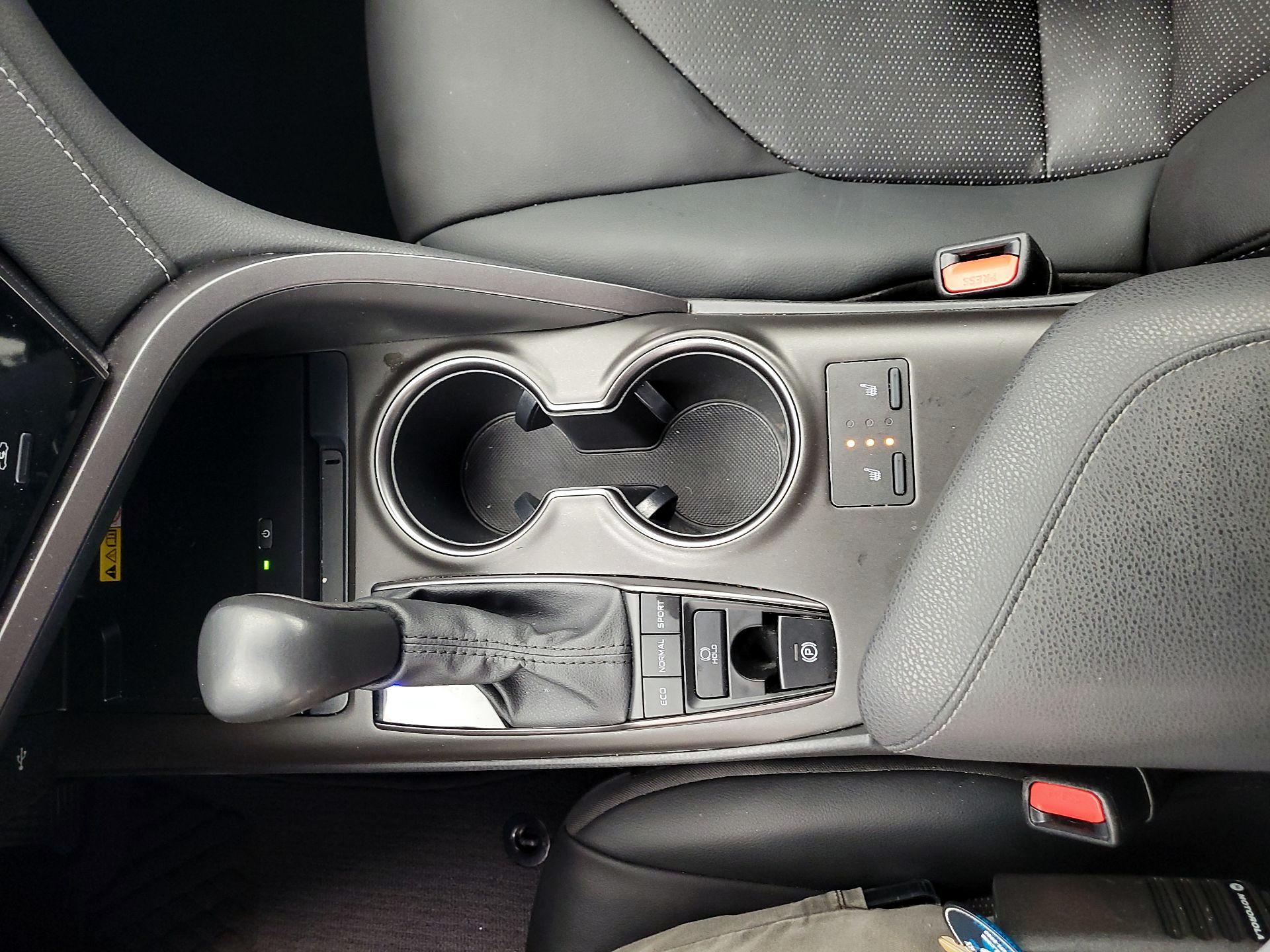 Thumbnail: 2023 Toyota Camry - 17