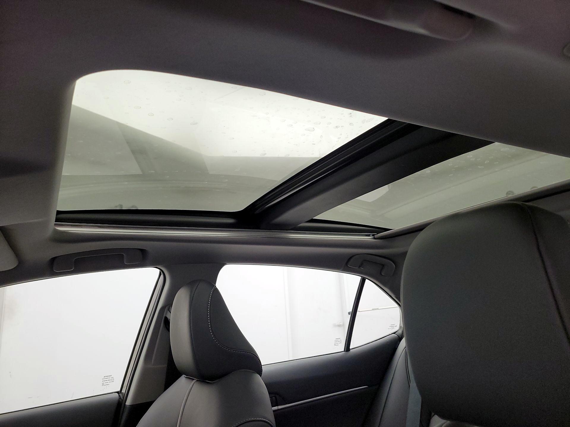 Thumbnail: 2023 Toyota Camry - 19