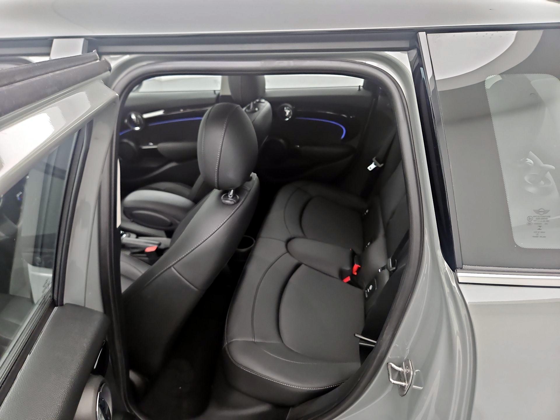 Thumbnail: 2023 MINI Cooper Hardtop - 20