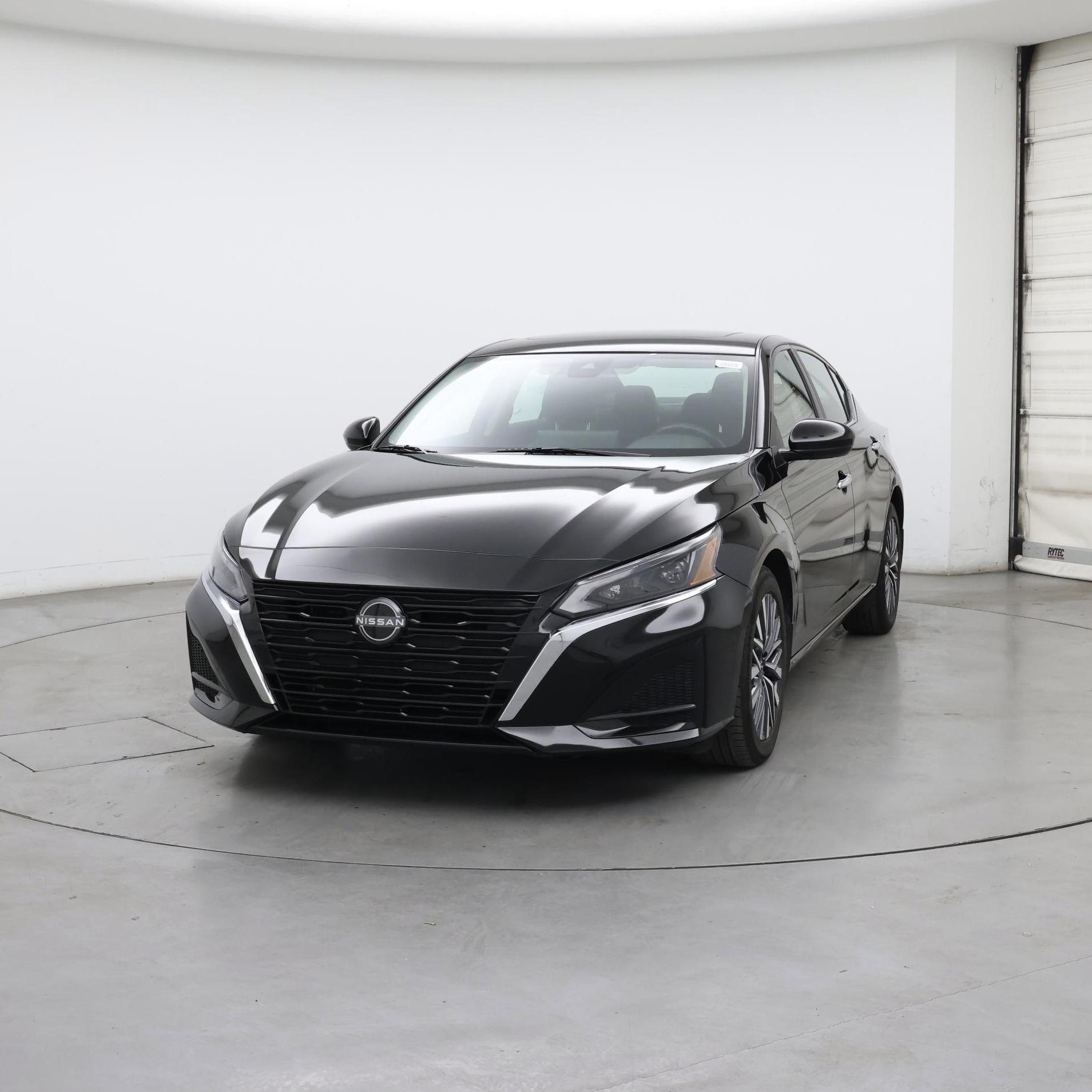 Thumbnail: 2023 Nissan Altima - 4